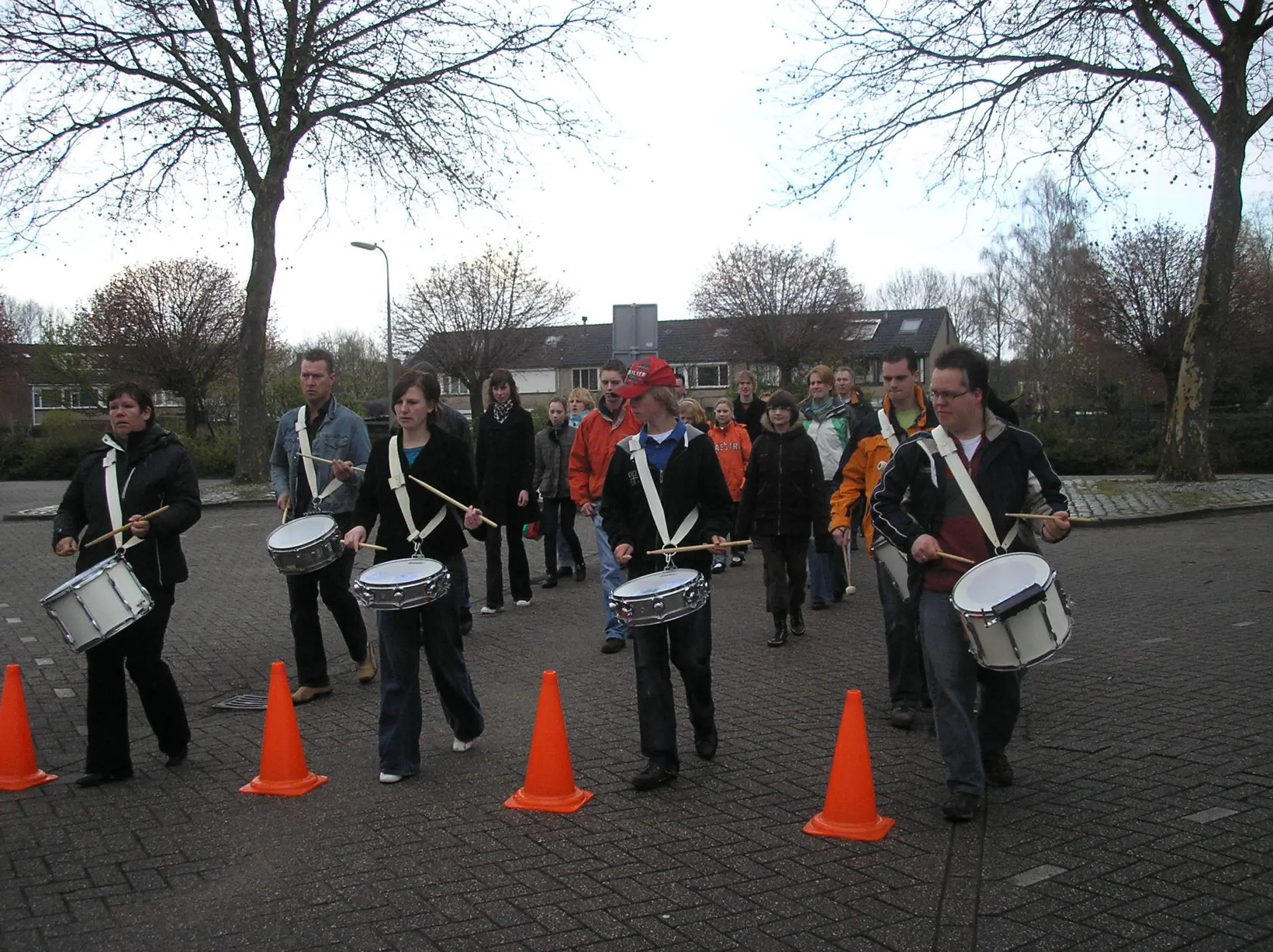 P4133535_album_Loopoefening_voor_Praag_2008_202208031247381