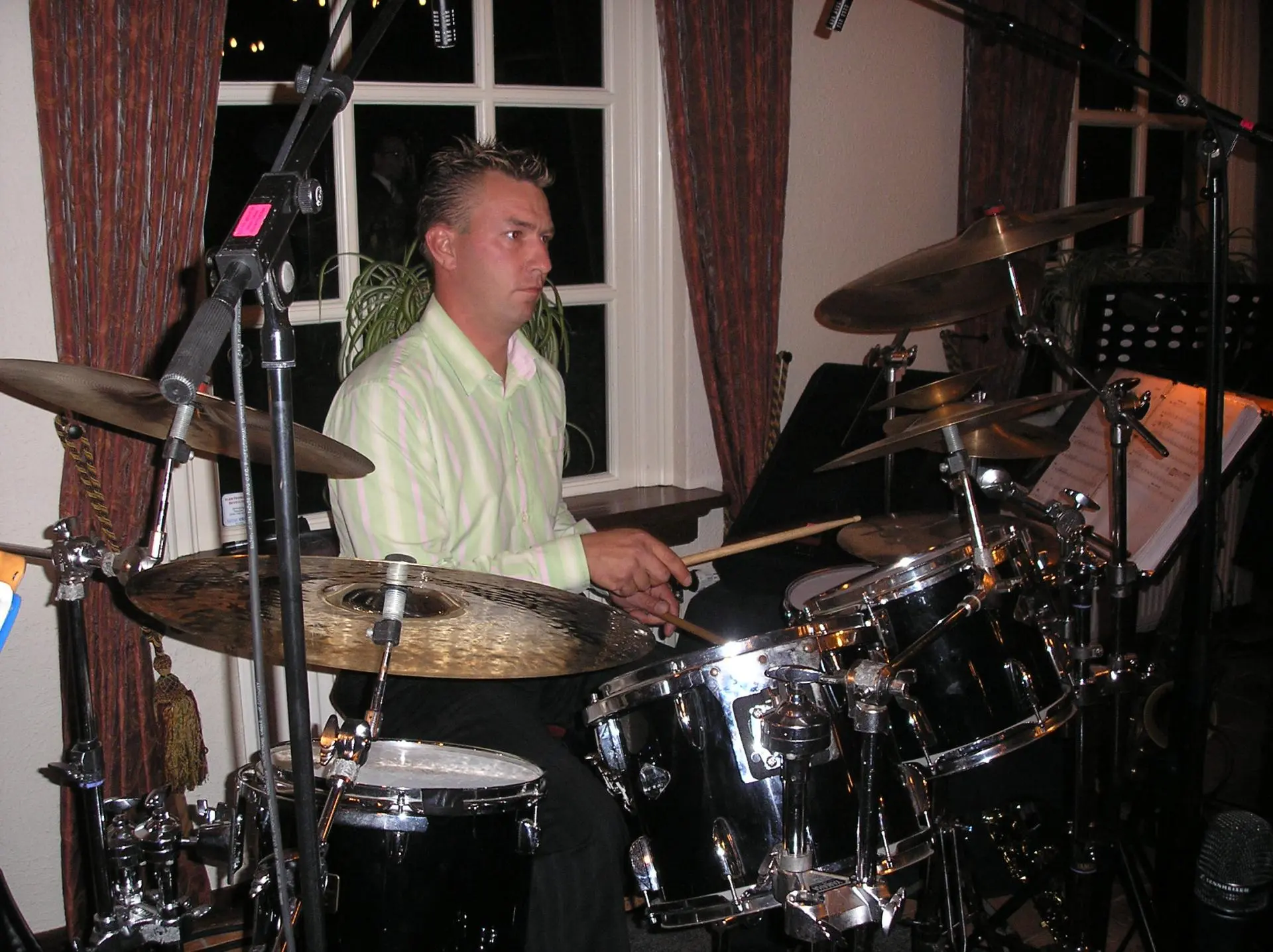 P9080275_album_Serenade_bruiloft_Miriam_en_bart_202109231620241
