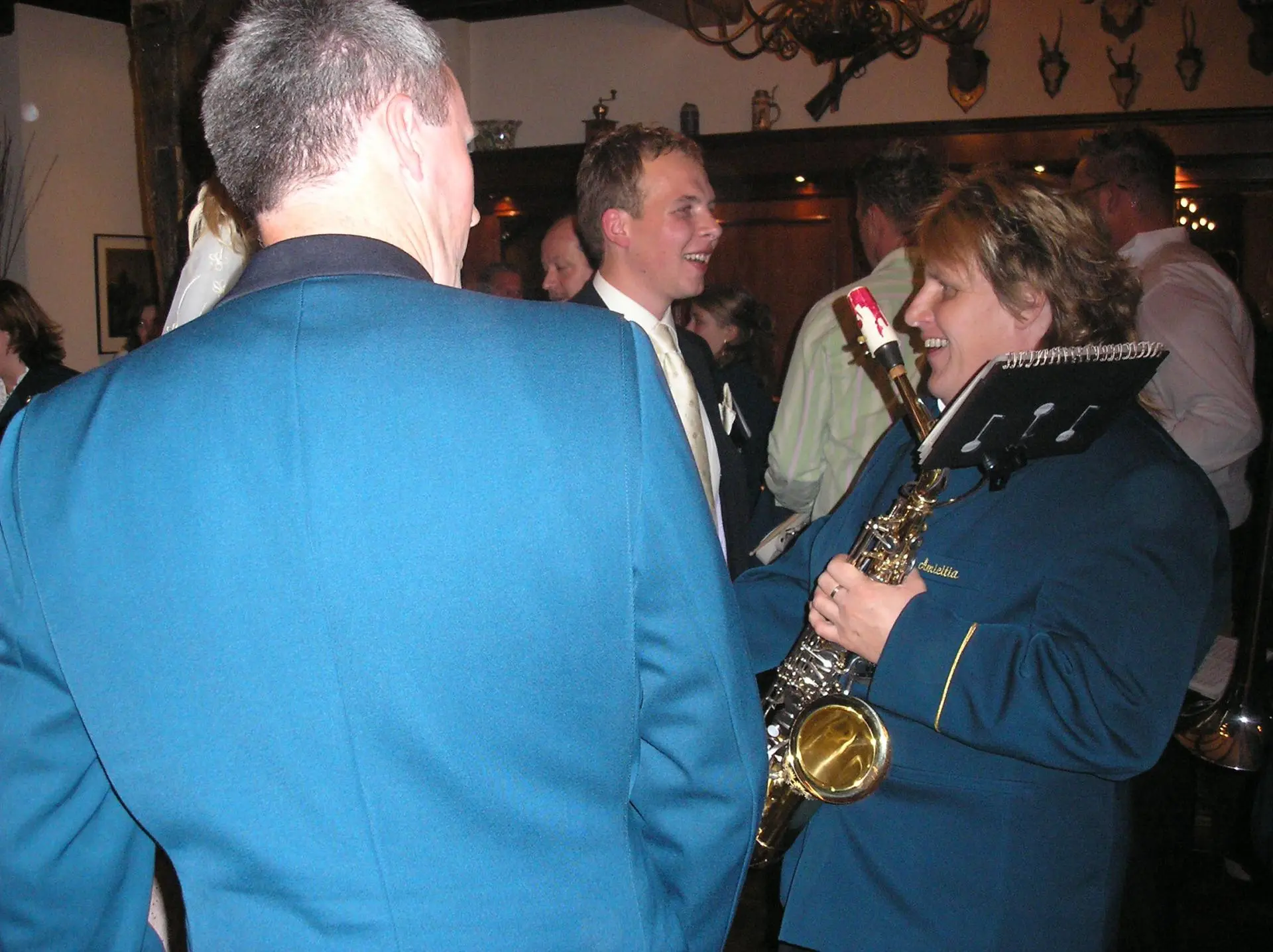 P9080281_album_Serenade_bruiloft_Miriam_en_bart_202109231620271