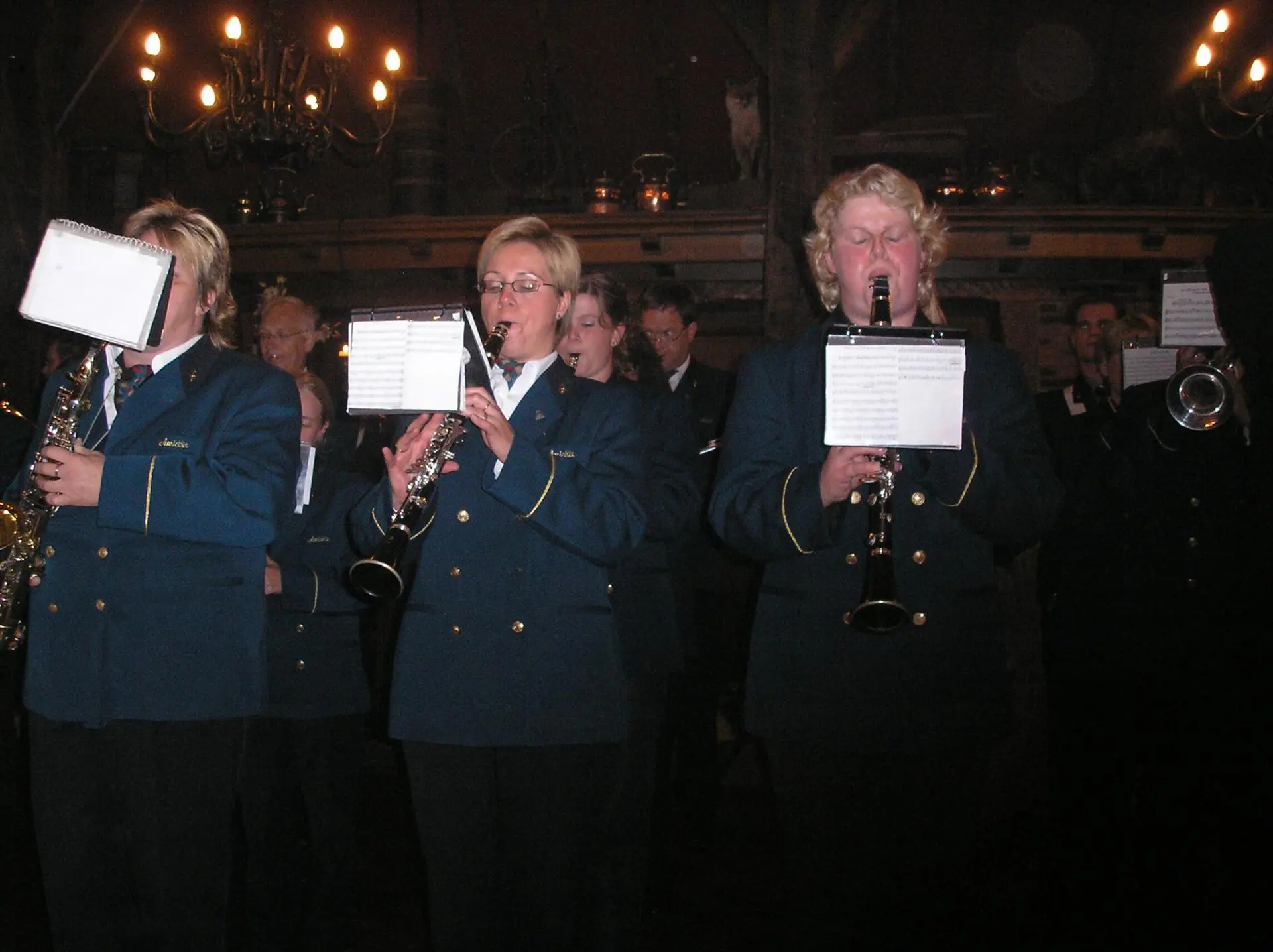 P9080263_album_Serenade_bruiloft_Miriam_en_bart_202109231620331
