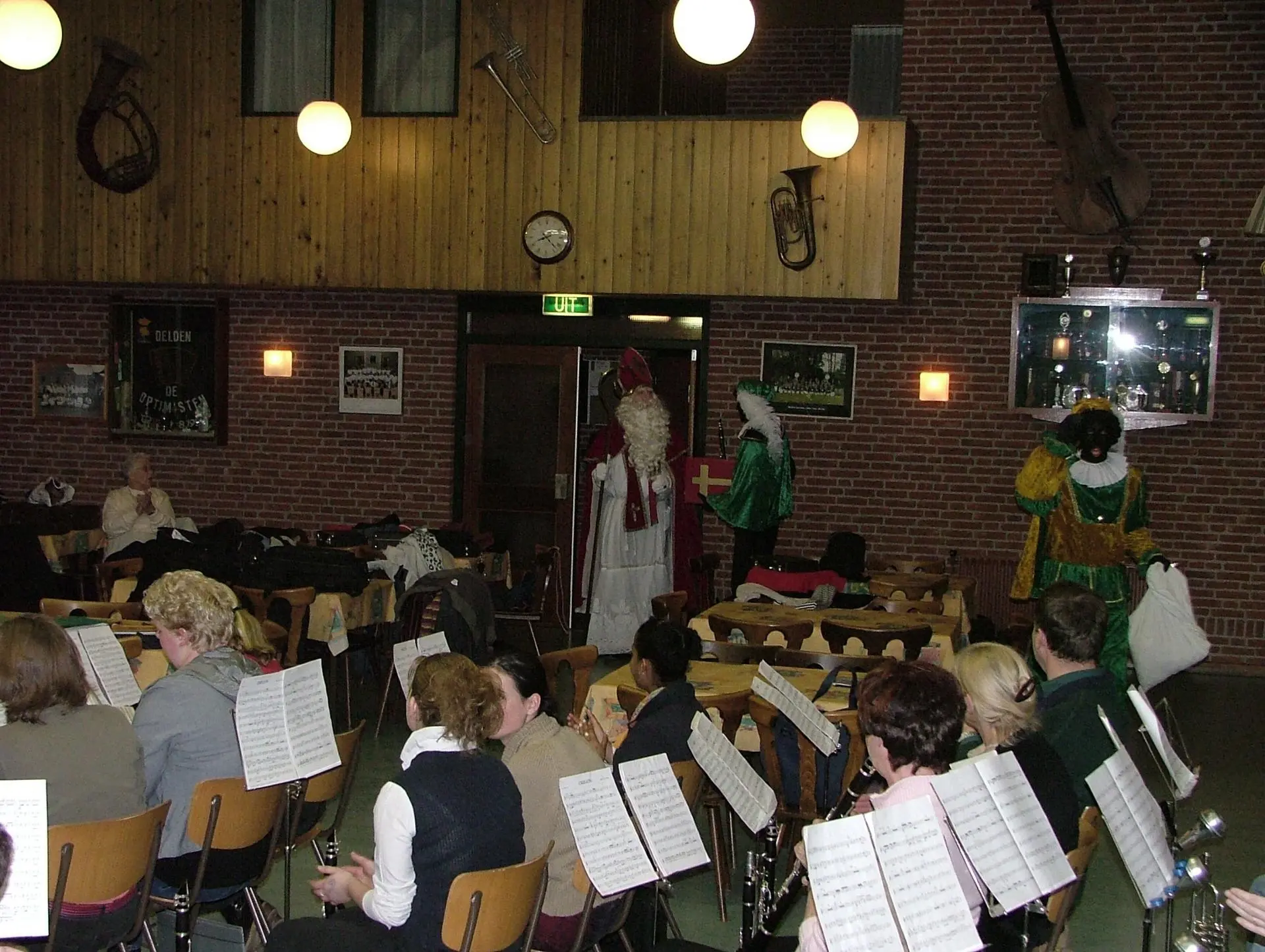 DSCF0787_album_Sinterklaas_bij_Amicitia_202104220933031