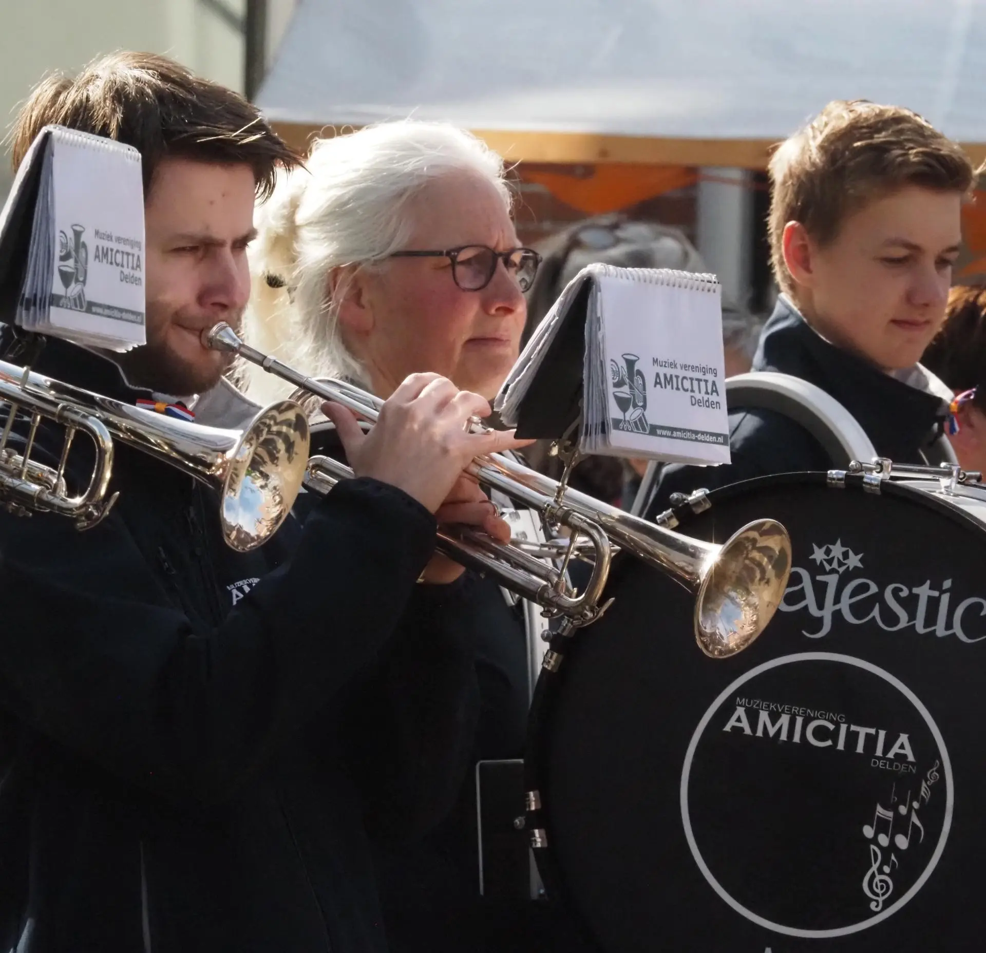 P4260658~2_album_Koningsdag_2025_202504282047371