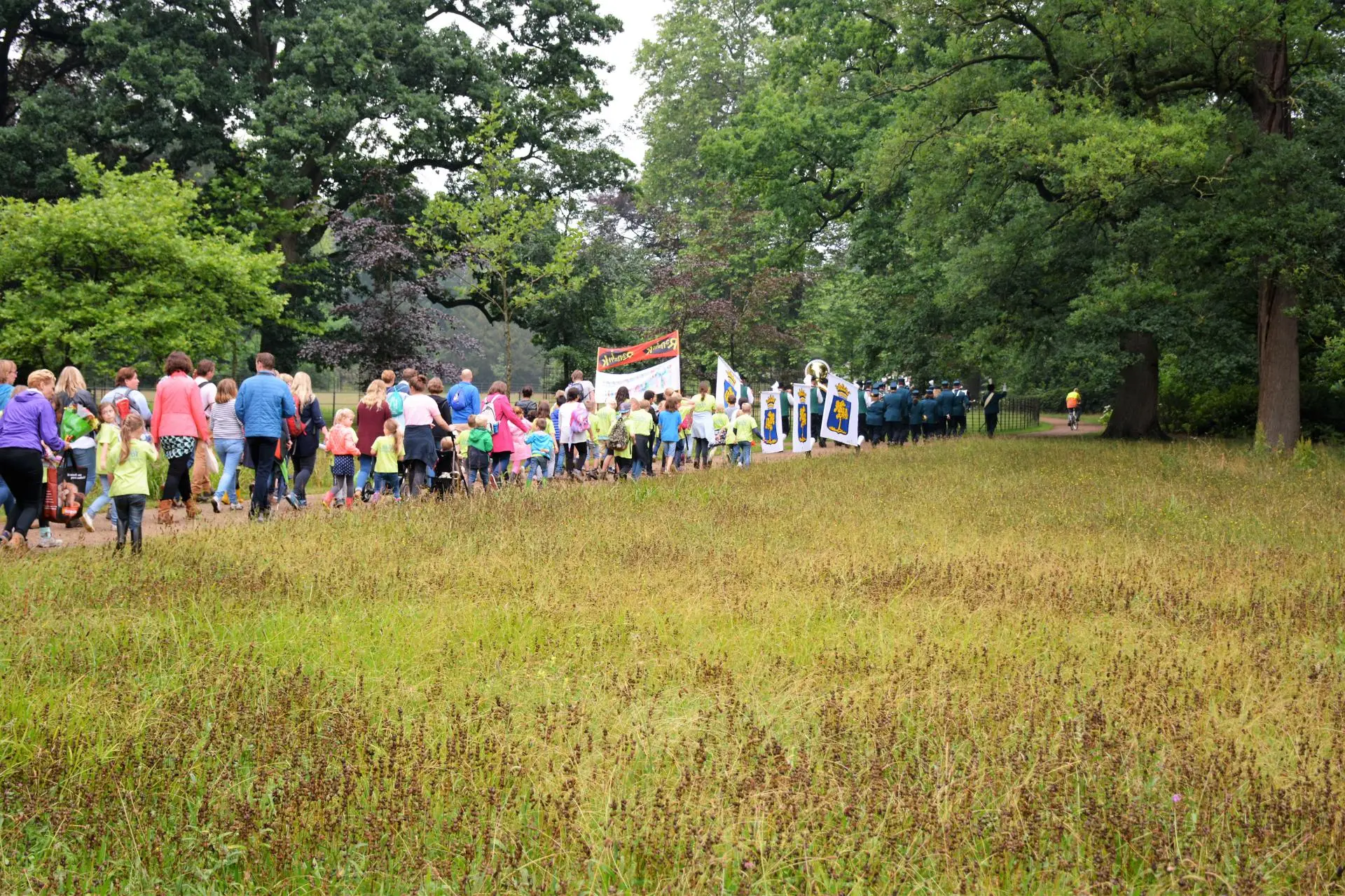 22_Amicitia_avondvierdaagse_album_Avondvierdaagse_202208031530311