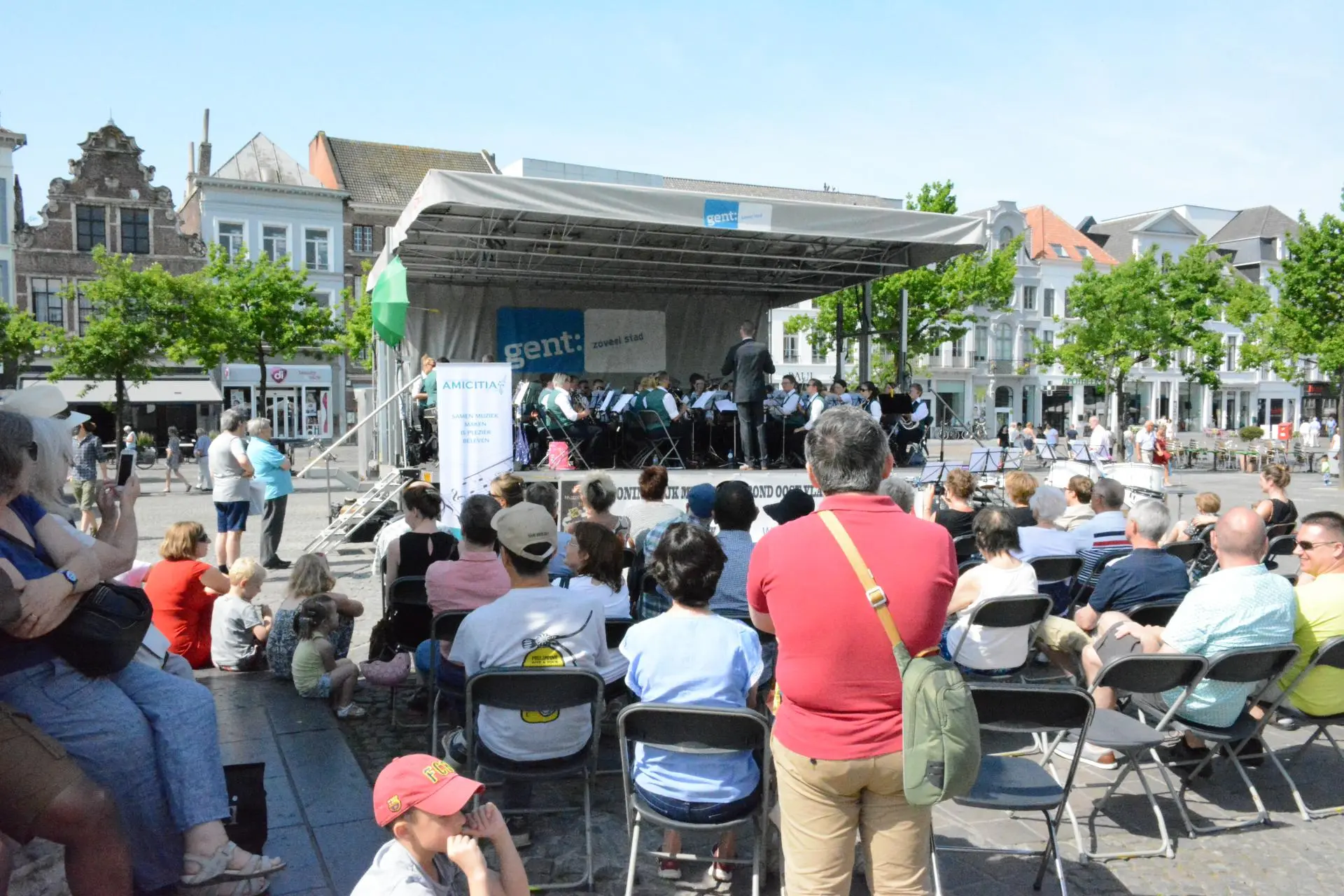D050_Gent_Vrijdagmarkt_album_Amicitia_concertreis_Gent_Dag_4_202208031526151