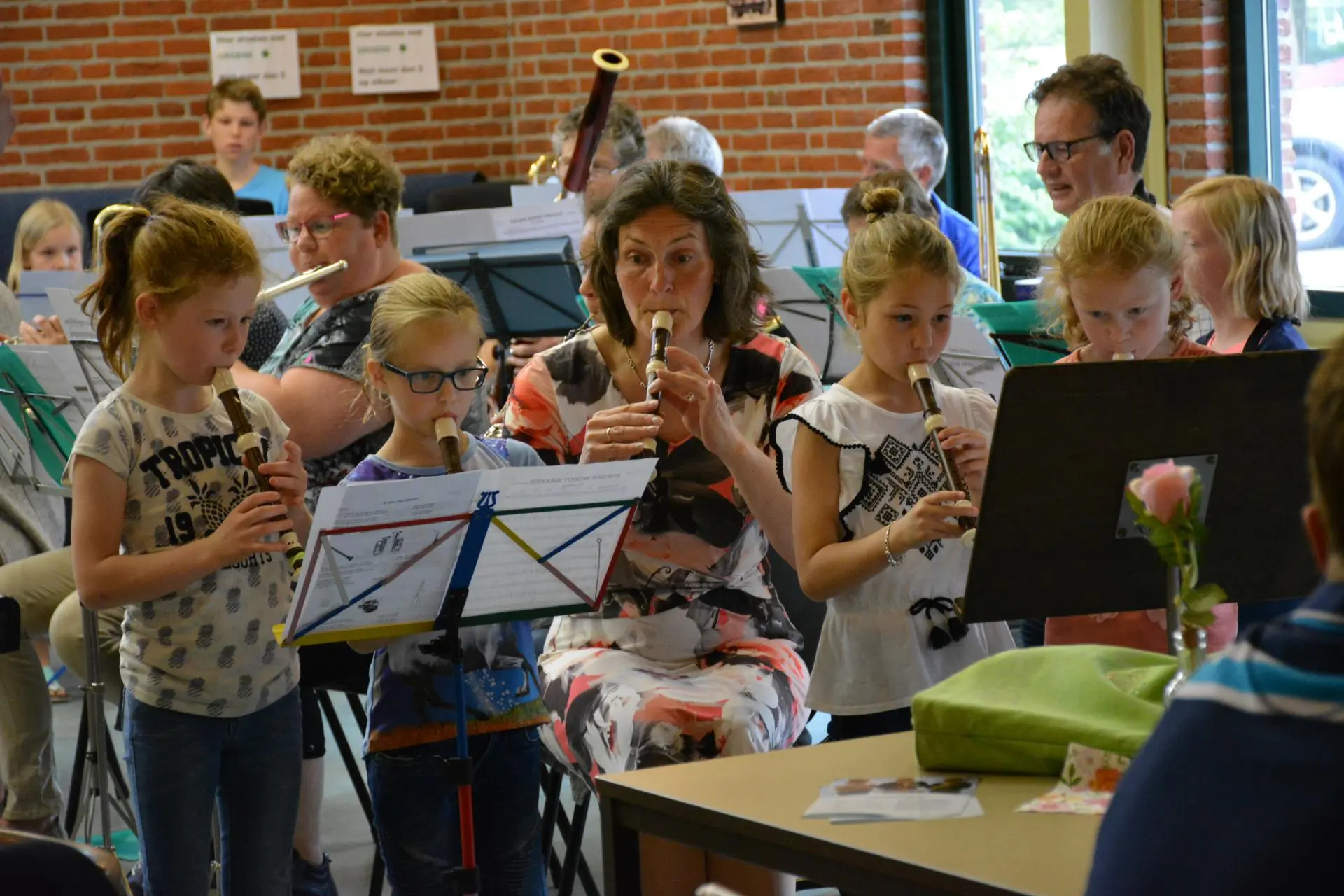 10_Amicitia_Wieger_album_Wieger_Wordt_Wakker_202208031508161