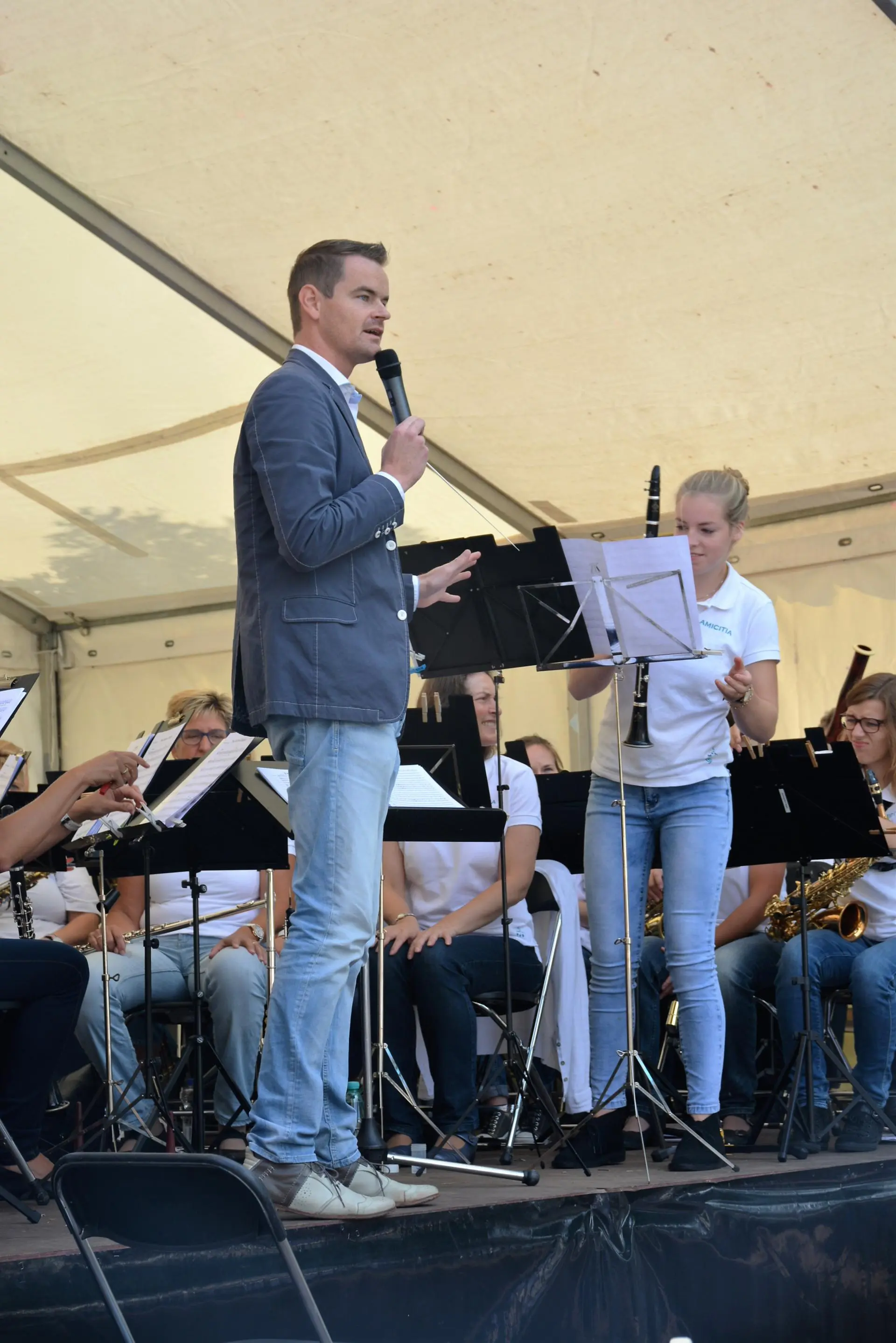 08_Amicitia_Straattheater_album_Straattheater_202208031501051