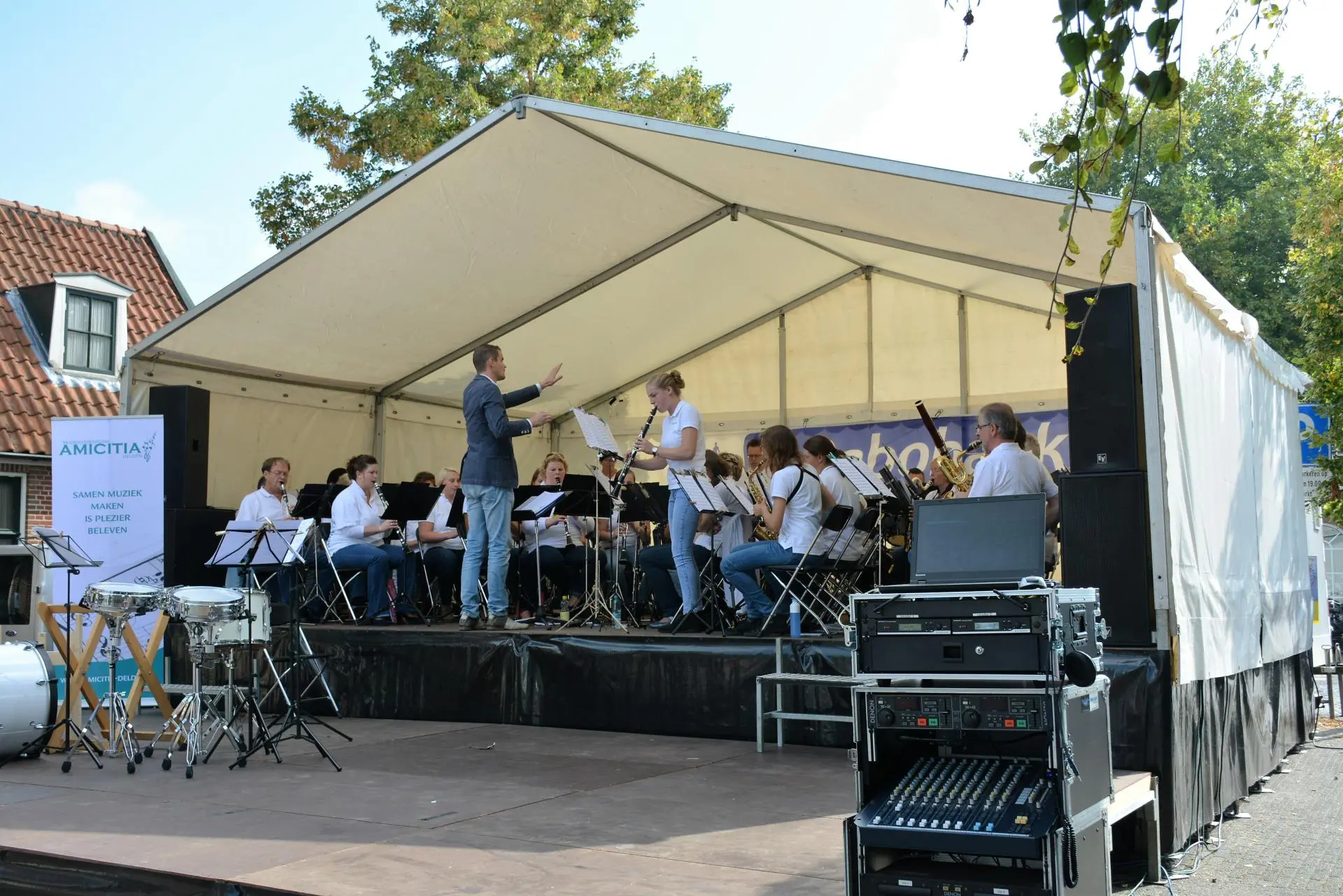 11_Amicitia_Straattheater_album_Straattheater_202208031501051