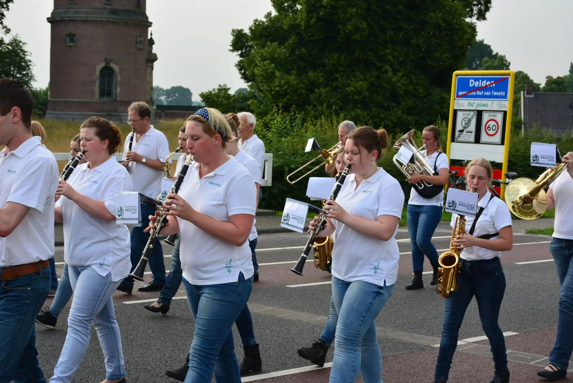 09_Amicitia_avondvierdaagse_album_Avond_vierdaagse_202208031457311