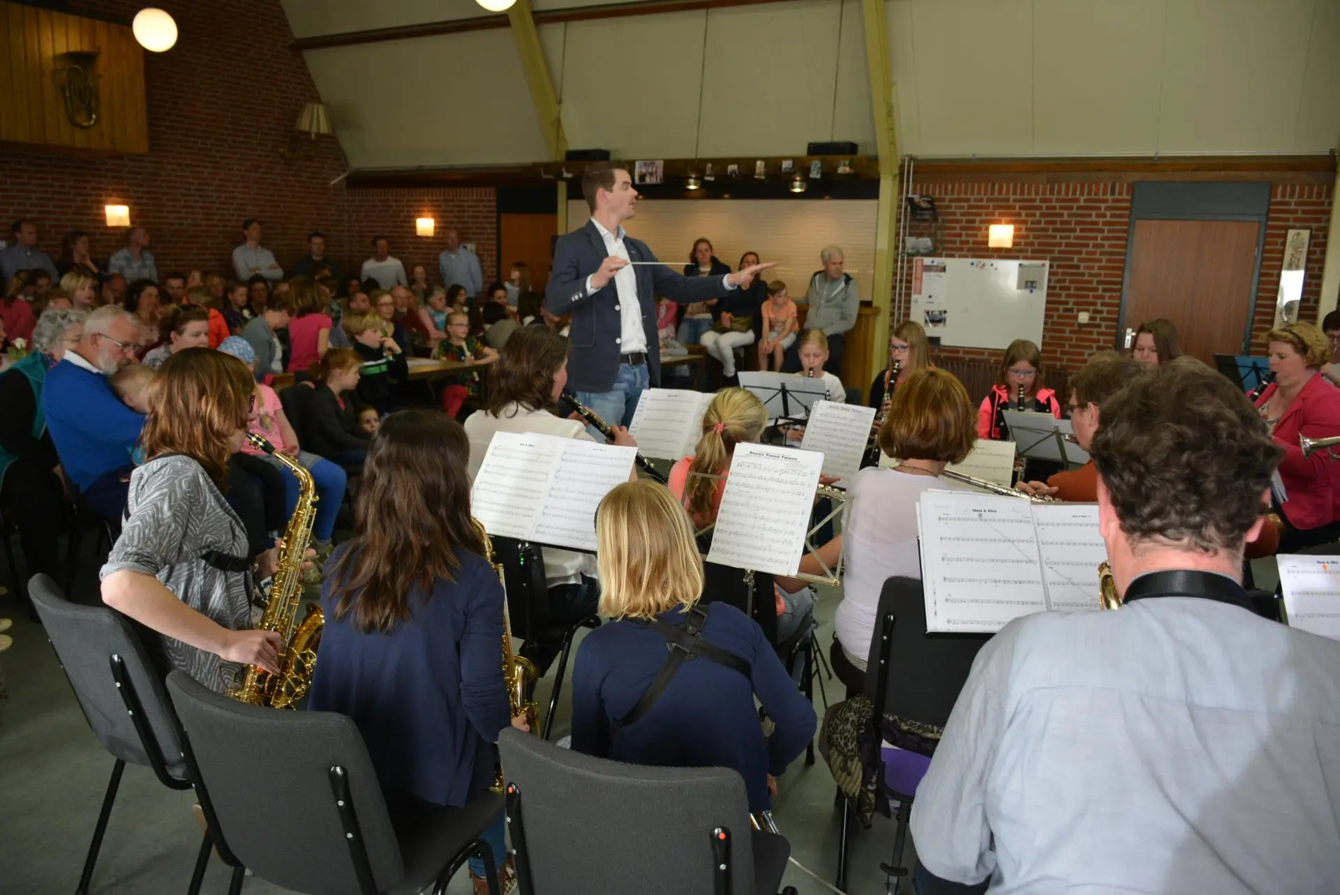 033_Amicitia___Wieger_wordt_wakker_album_Wieger_Wordt_Wakker_202208031453351