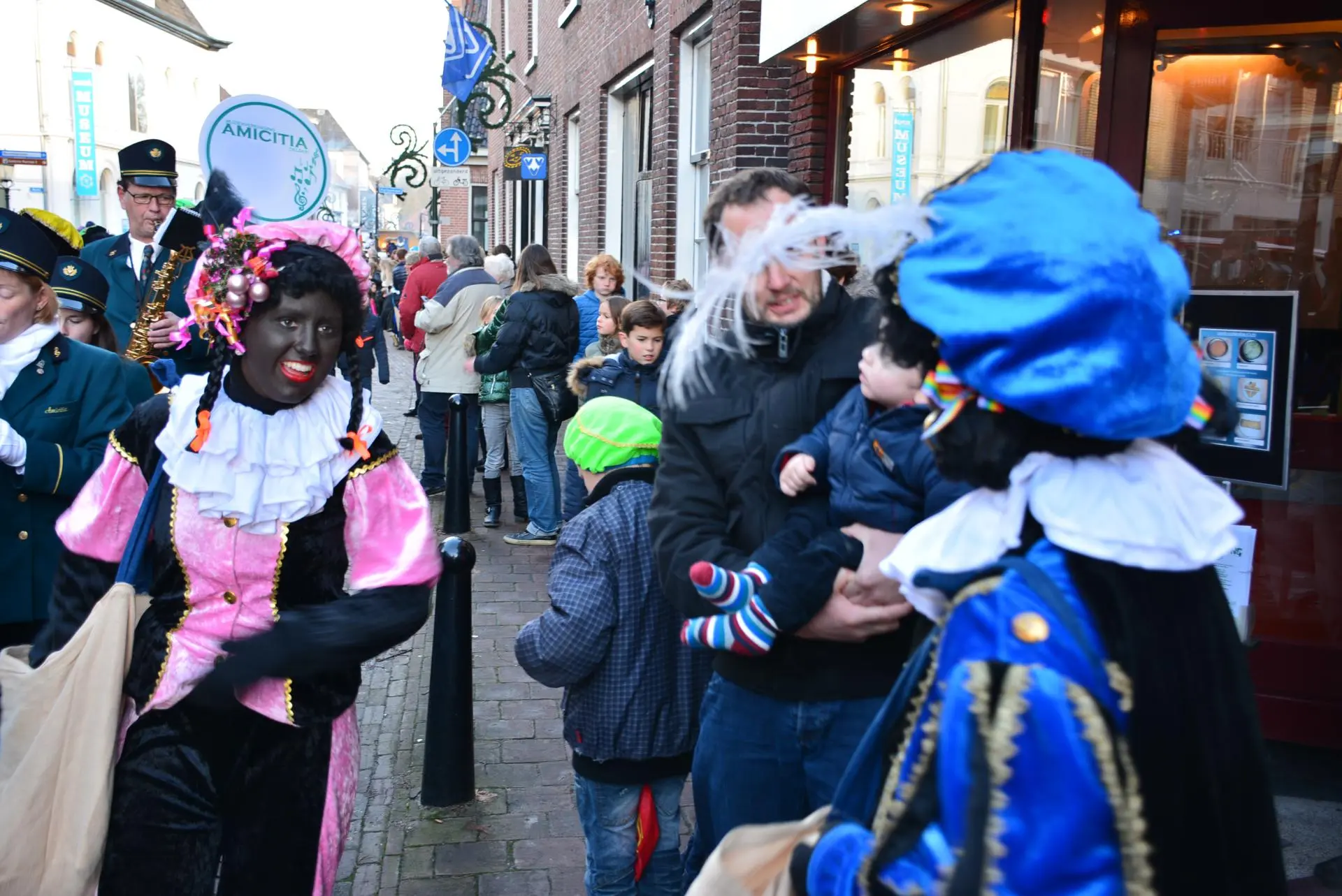 090_Amicitia_intocht_sinterklaas_Delden_album_Sinterklaas_optocht_202208031448261