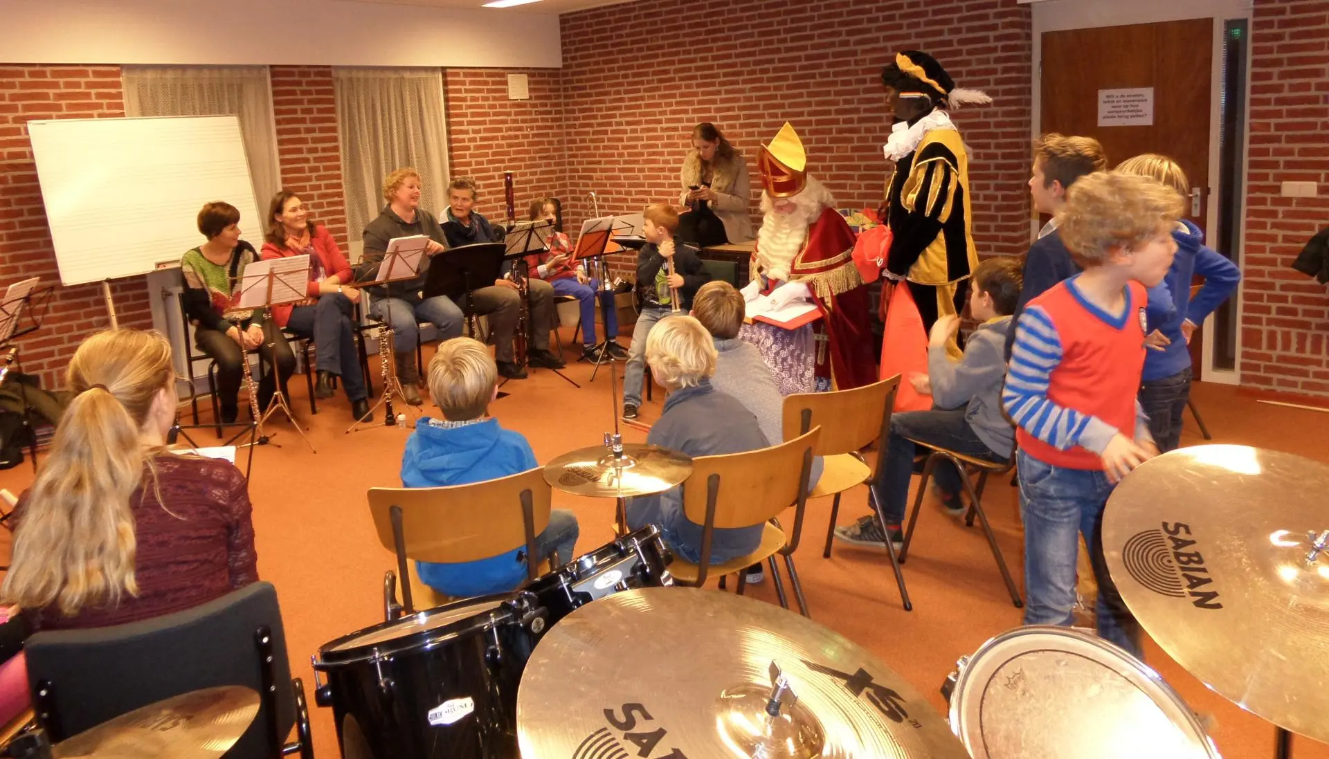 12_Amicitia_sinterklaasfeest_album_Sinterklaasfeest_202208031405411