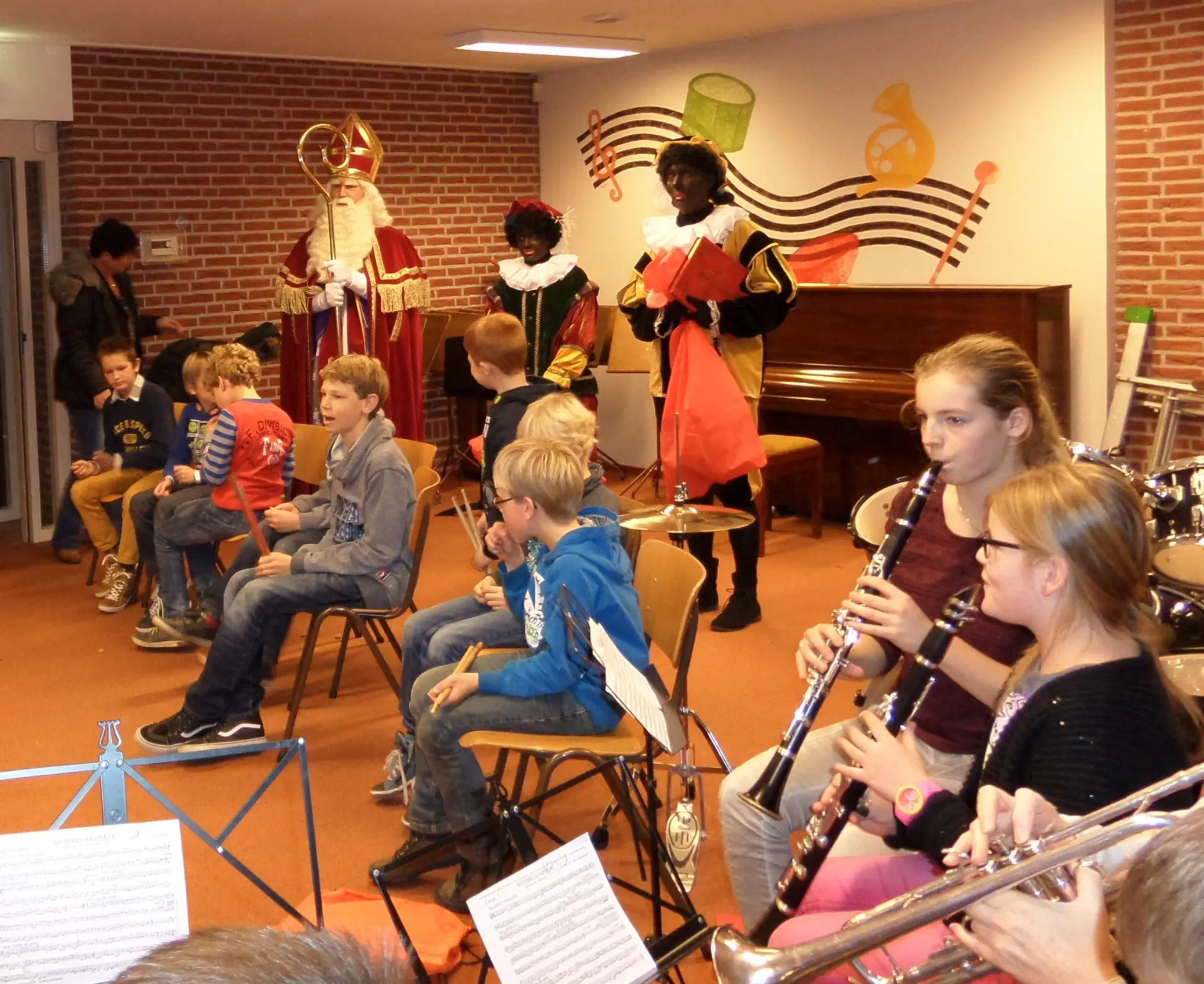 07_Amicitia_sinterklaasfeest_album_Sinterklaasfeest_202208031405431