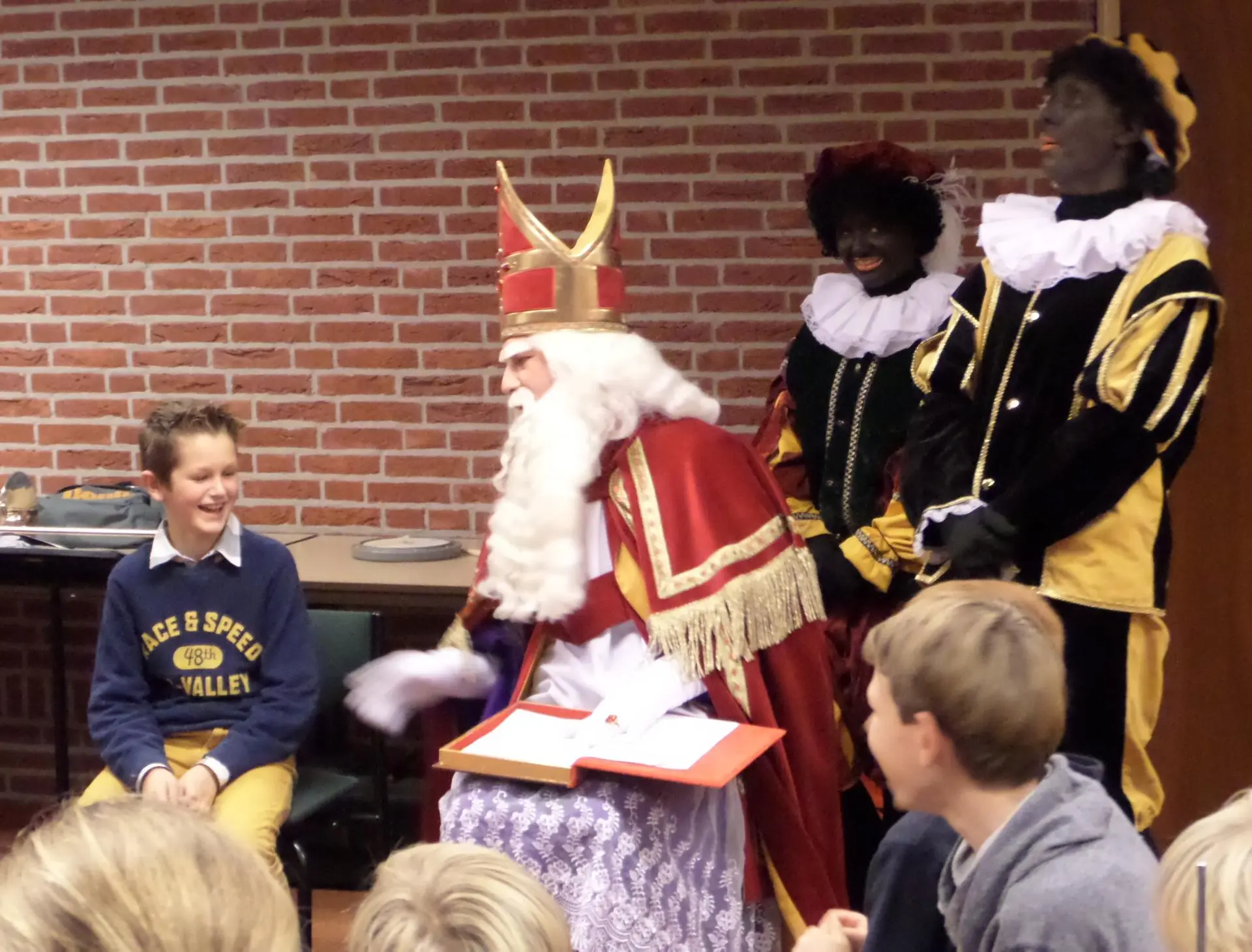20_Amicitia_sinterklaasfeest_album_Sinterklaasfeest_202208031405481
