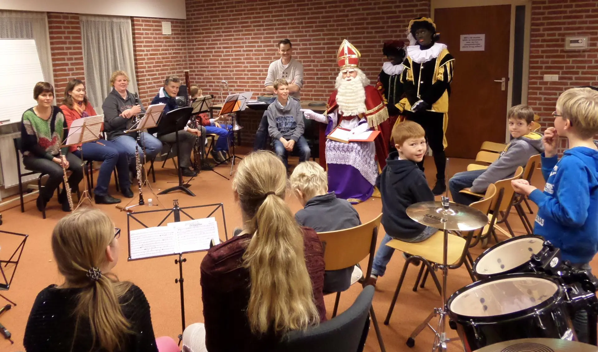 25_Amicitia_sinterklaasfeest_album_Sinterklaasfeest_202208031405501