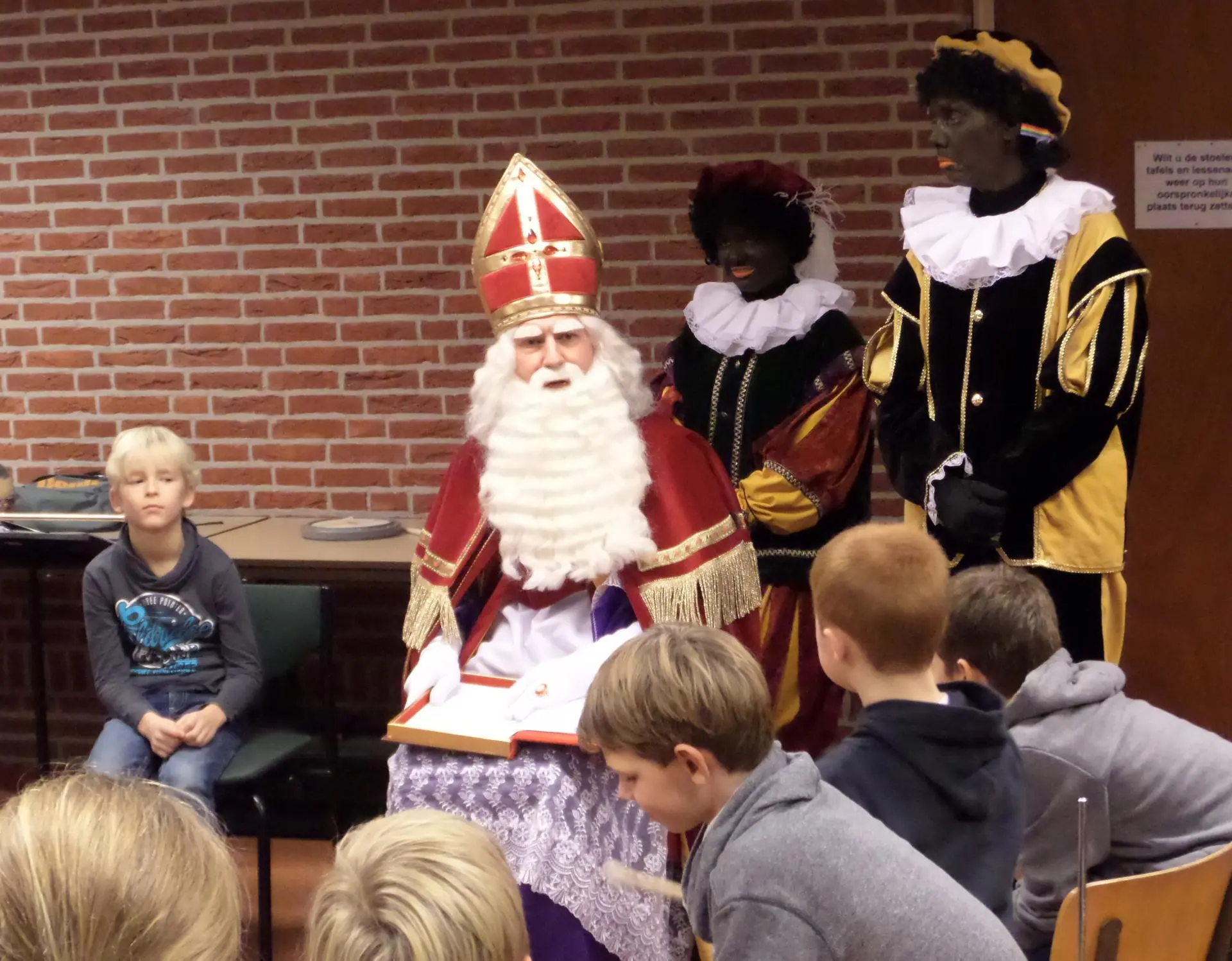 21_Amicitia_sinterklaasfeest_album_Sinterklaasfeest_202208031405491