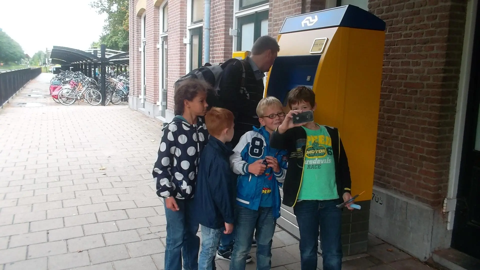 team_a_Maak_een_selfie_album_Jeugdactiviteit_202208031403211