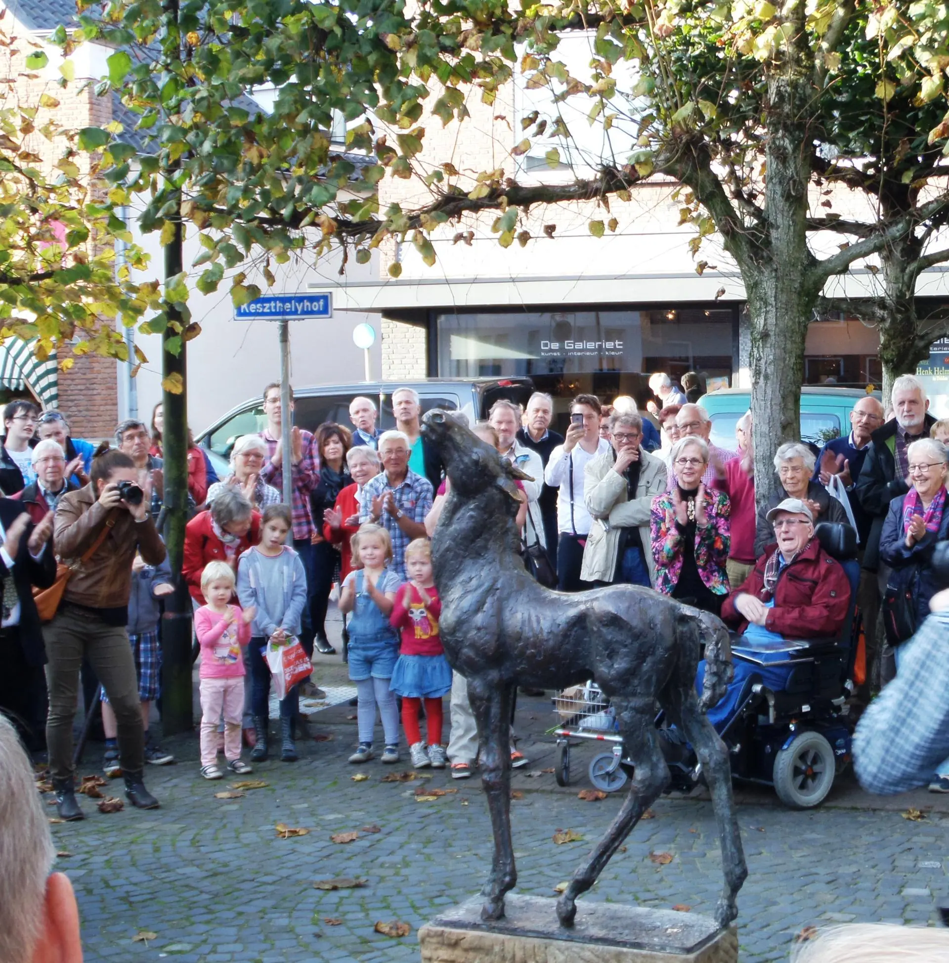 14_Amicitia_onthulling_bronzen_veulen_album_Onthulling_bronzen_veulen_202208031402081