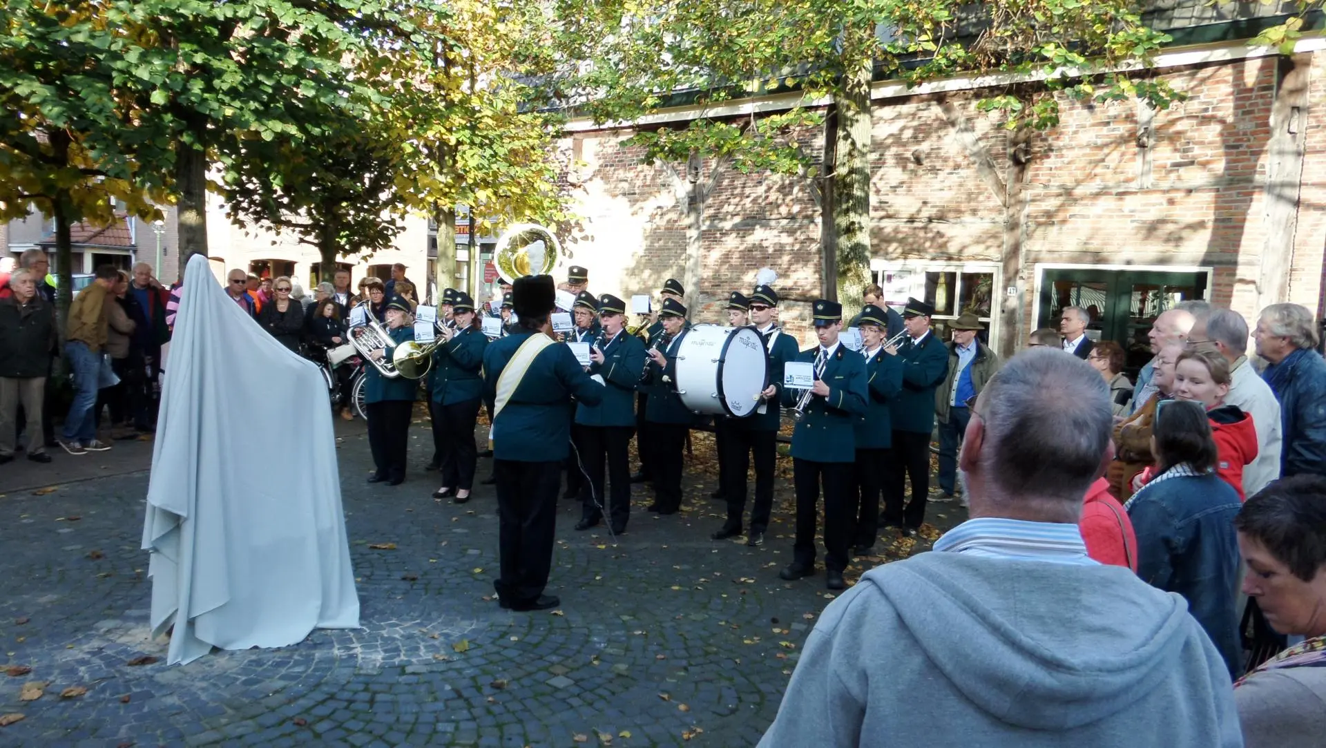 02_Amicitia_onthulling_bronzen_veulen_album_Onthulling_bronzen_veulen_202208031402131