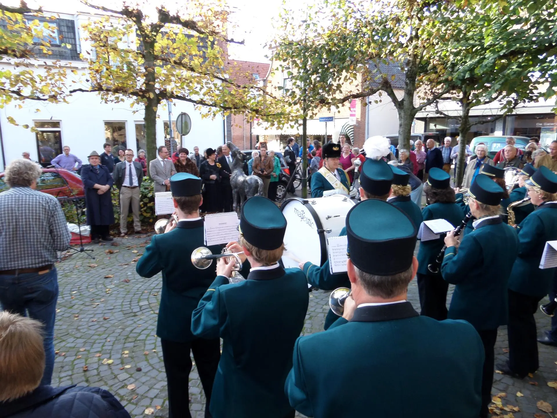 21_Amicitia_onthulling_bronzen_veulen_album_Onthulling_bronzen_veulen_202208031402191