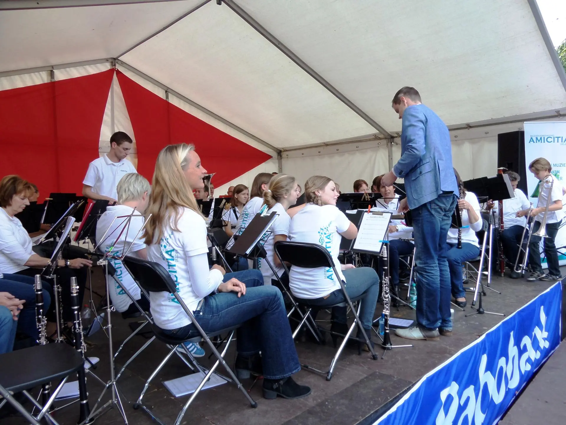 12_Amicitia_cultureel_straatfestival_album_Straatfestival_202208031401021