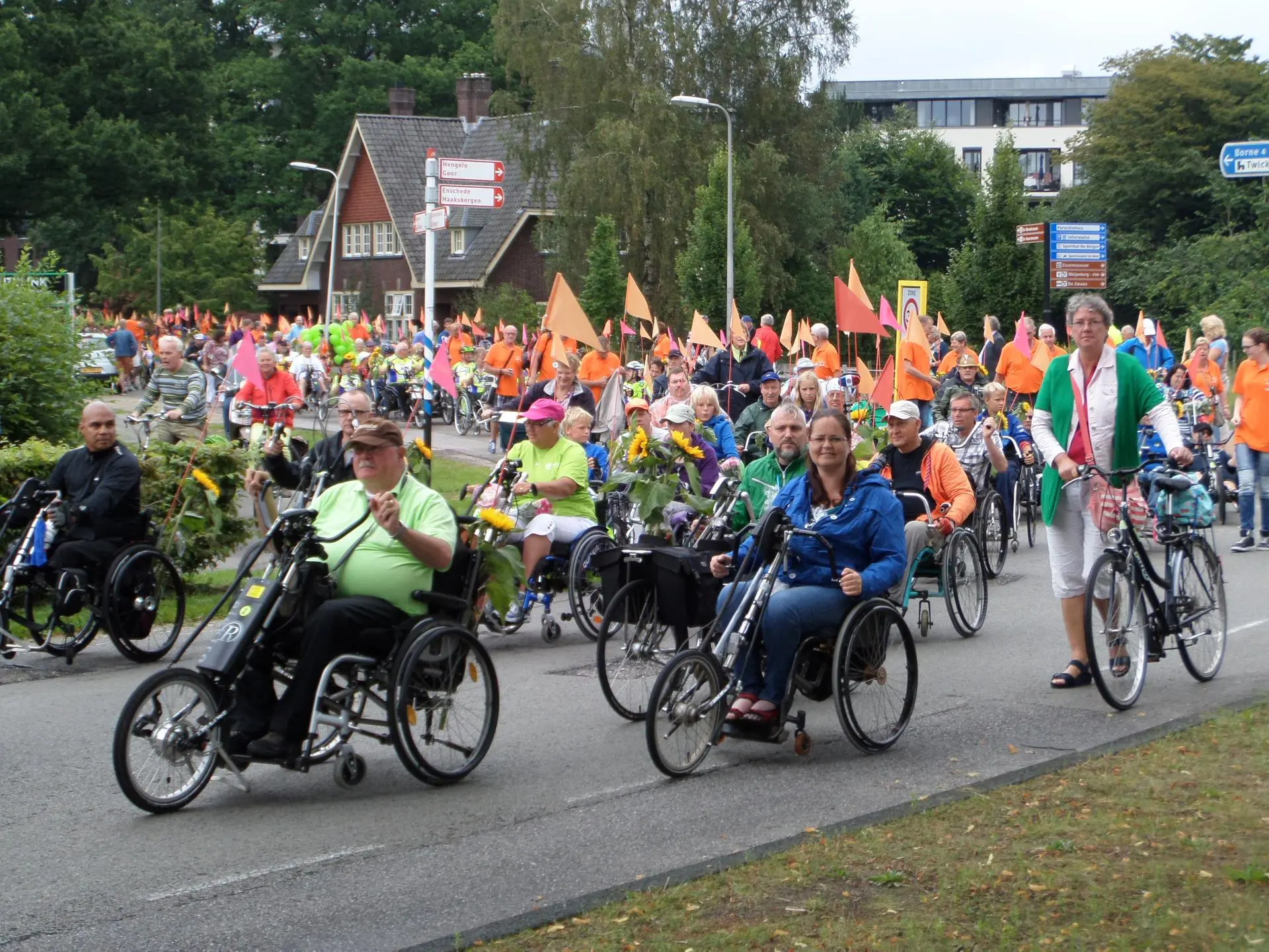 54_Amicitia_intocht_rolstoelvierdaagse_album_Intocht_Rolstoelvierdaagse_202208031358121