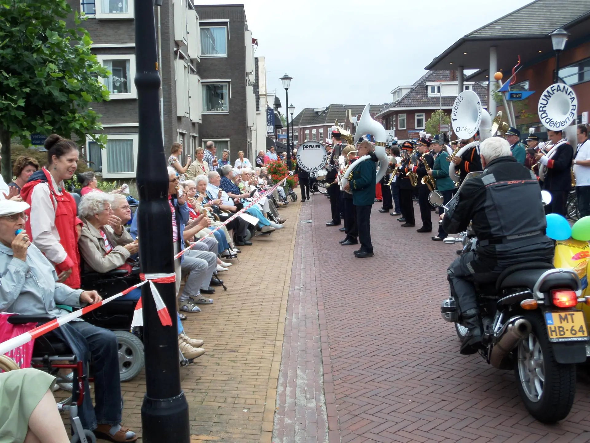 60_Amicitia_intocht_rolstoelvierdaagse_album_Intocht_Rolstoelvierdaagse_202208031358131