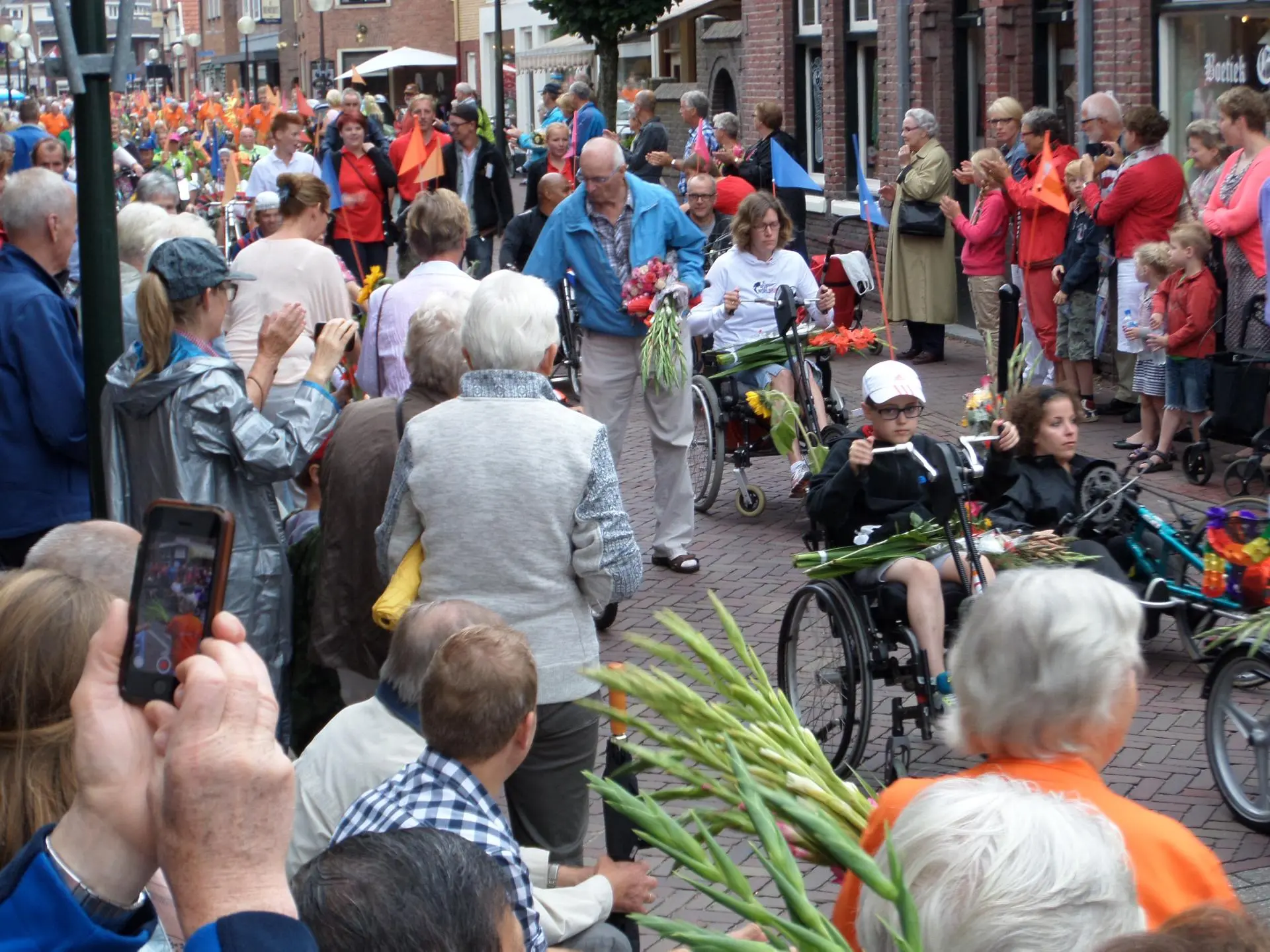 68_Amicitia_intocht_rolstoelvierdaagse_album_Intocht_Rolstoelvierdaagse_202208031358171