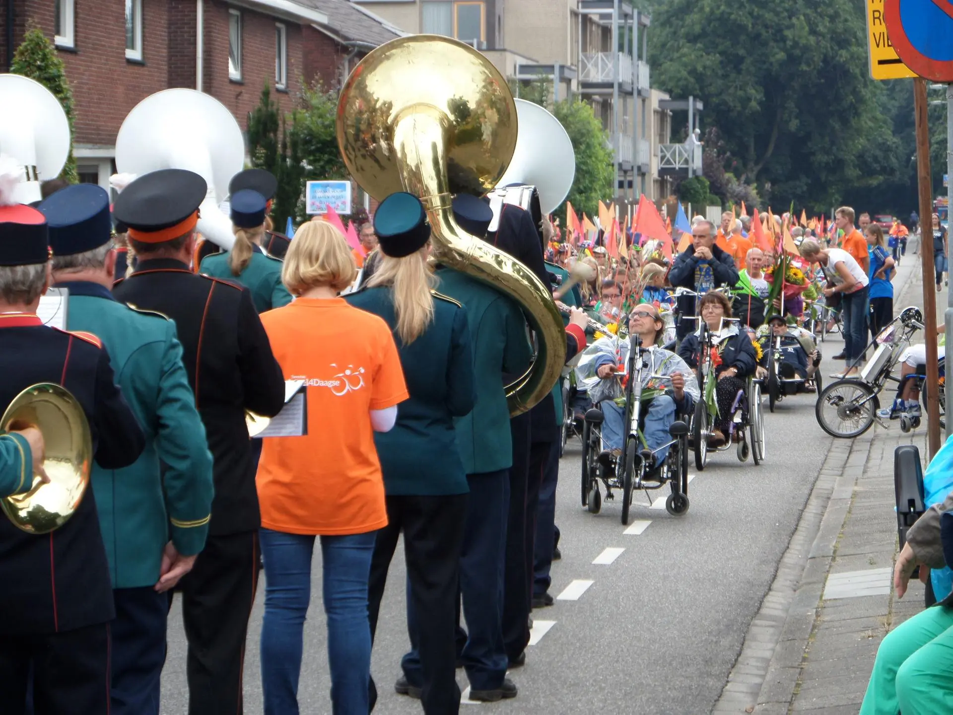 71_Amicitia_intocht_rolstoelvierdaagse_album_Intocht_Rolstoelvierdaagse_202208031358201