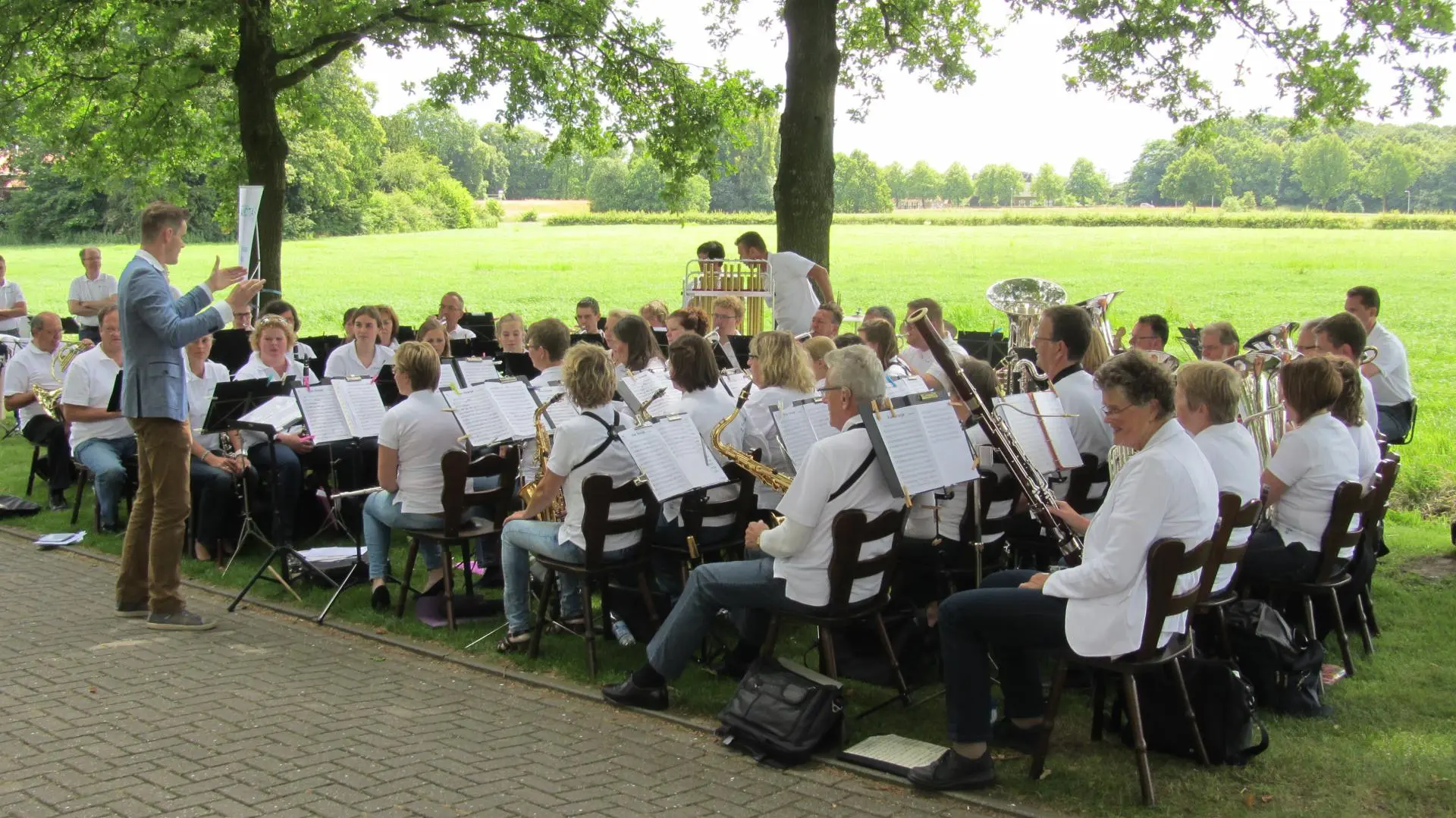 034_Amicitia_zomerconcert_album_Zomerconcert_202208031356471