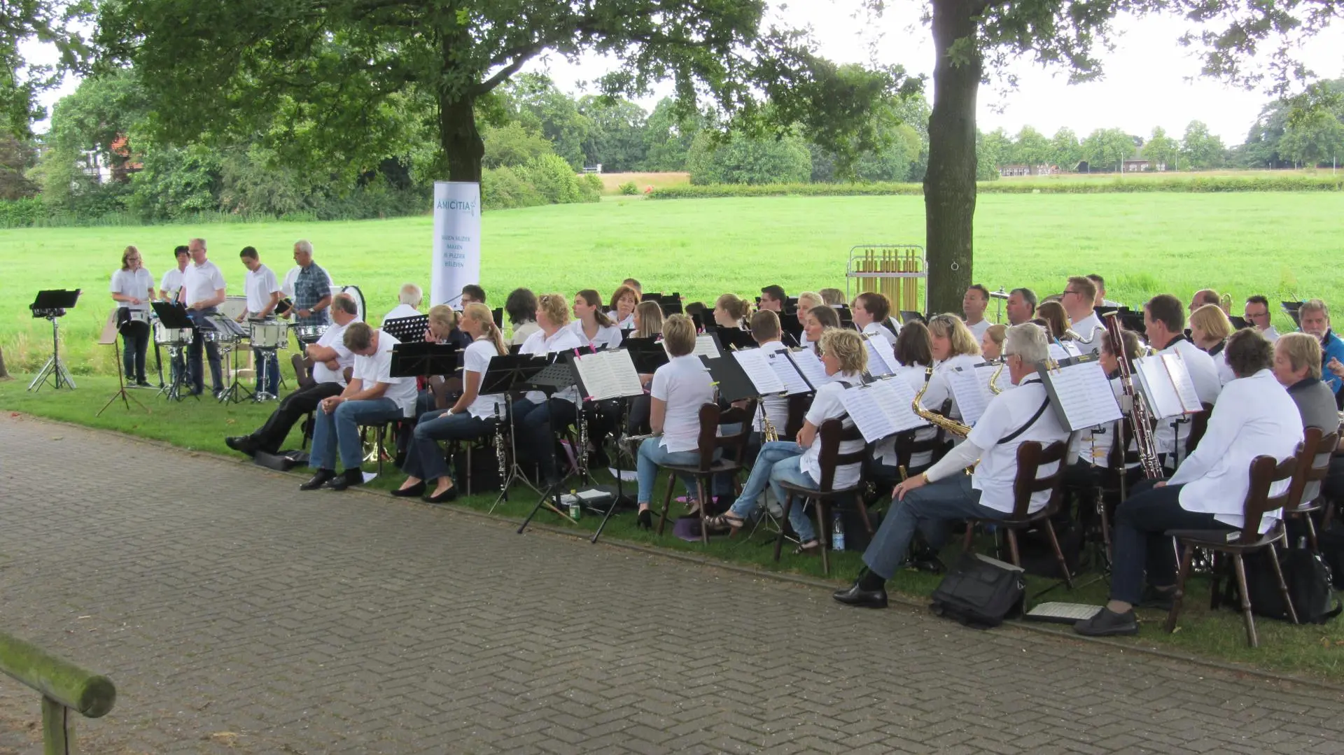 061_Amicitia_zomerconcert_album_Zomerconcert_202208031356561