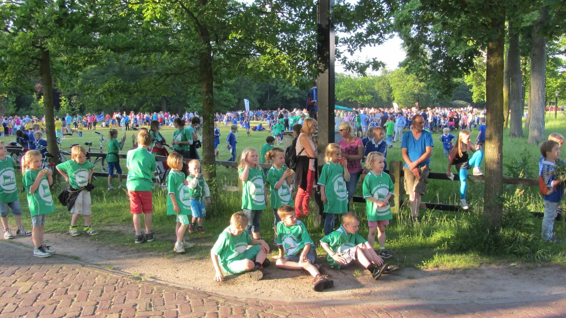 07_Amicitia_intocht_avondvierdaagse_album_Avondvierdaagse_202208031353181