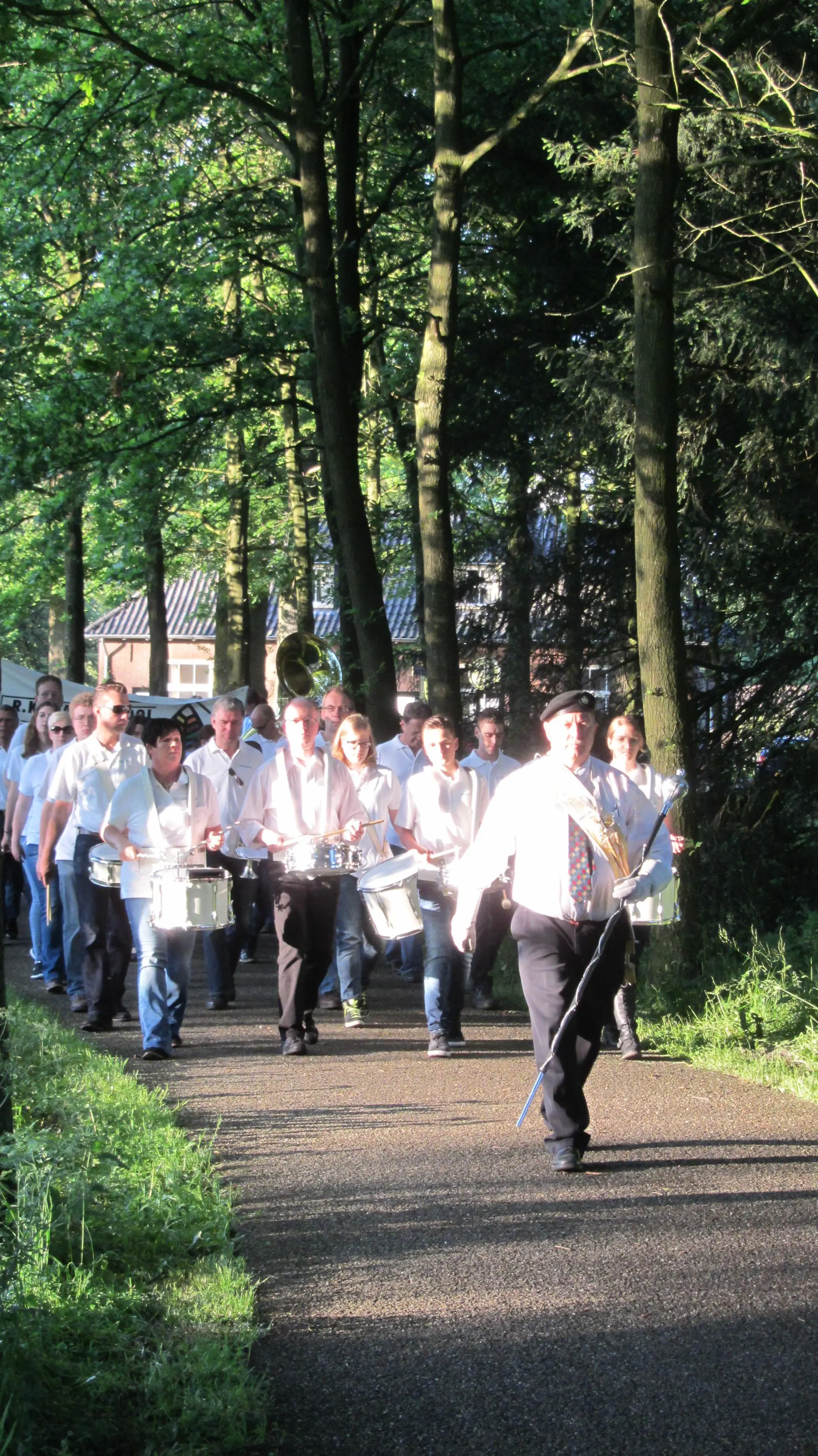 15_Amicitia_intocht_avondvierdaagse_album_Avondvierdaagse_202208031353211