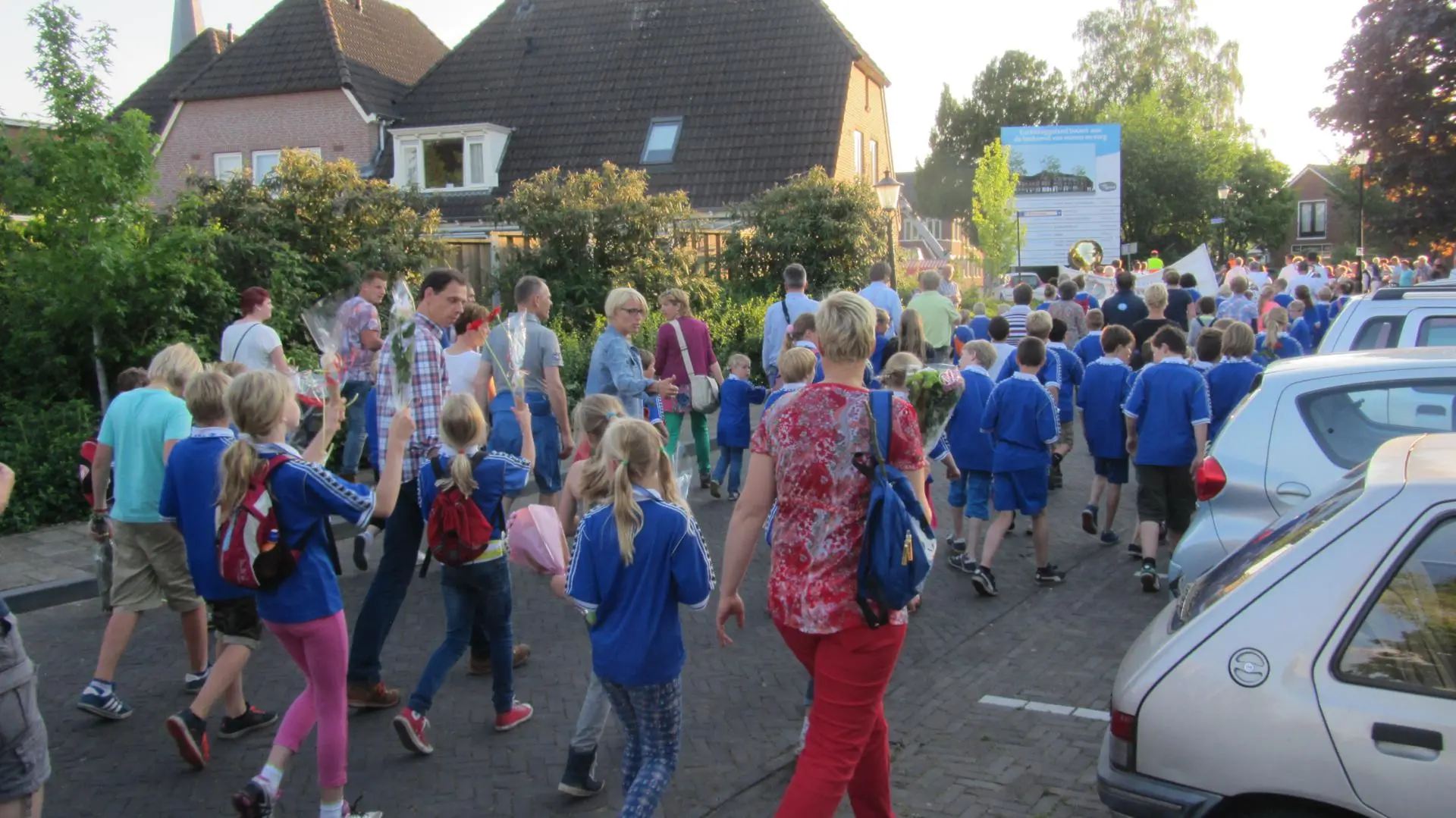 31_Amicitia_intocht_avondvierdaagse_album_Avondvierdaagse_202208031353251