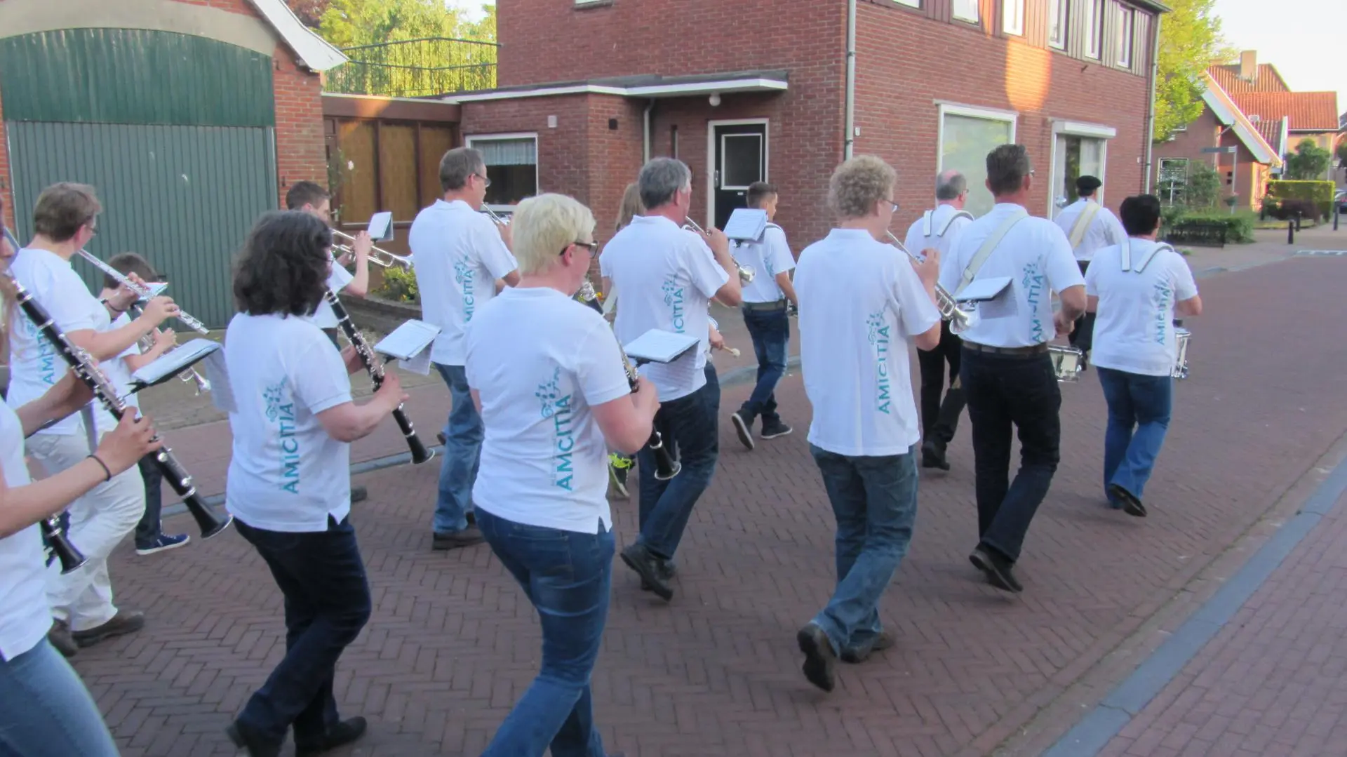 27_Amicitia_intocht_avondvierdaagse_album_Avondvierdaagse_202208031353261