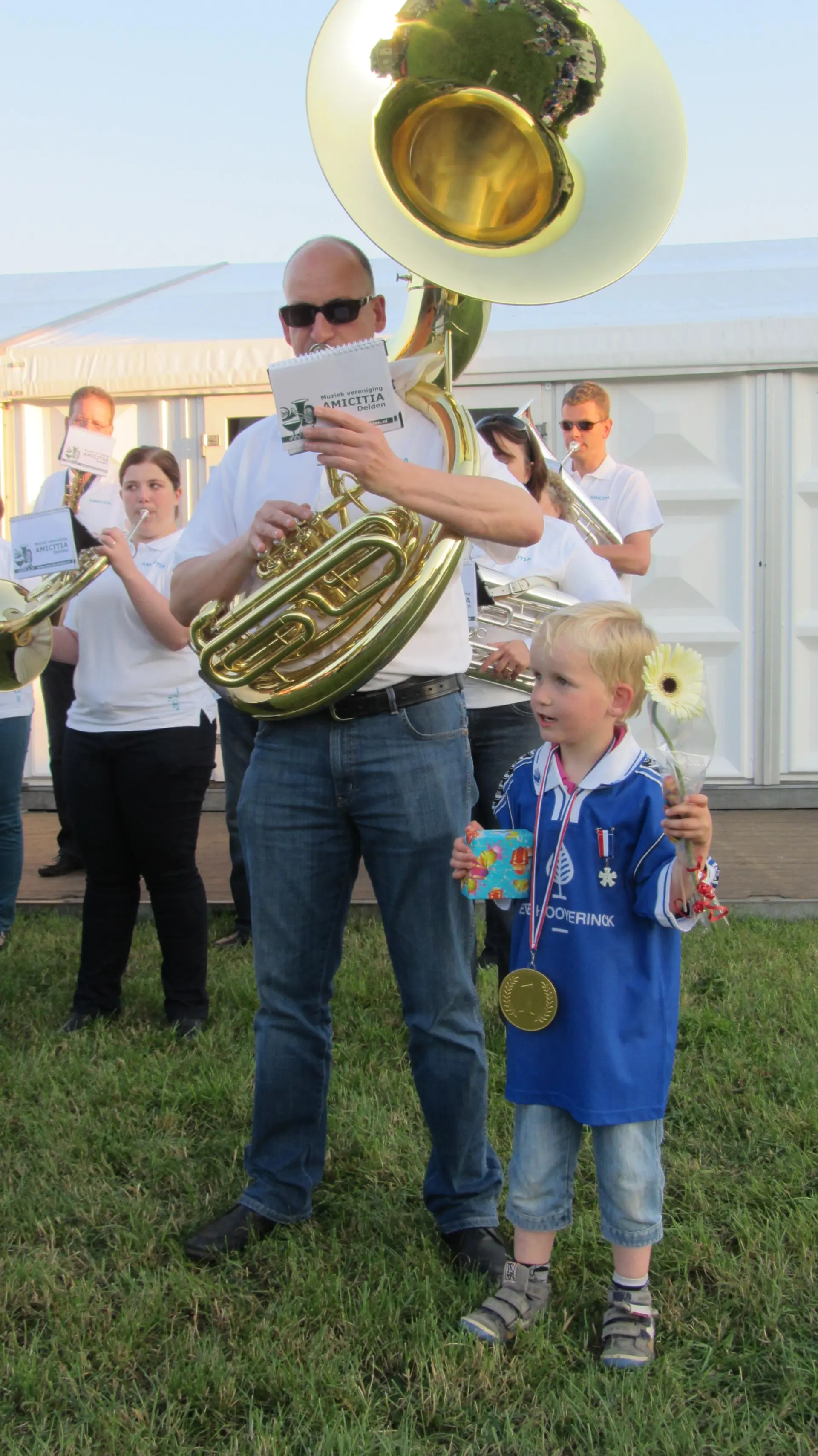 44_Amicitia_intocht_avondvierdaagse_album_Avondvierdaagse_202208031353291