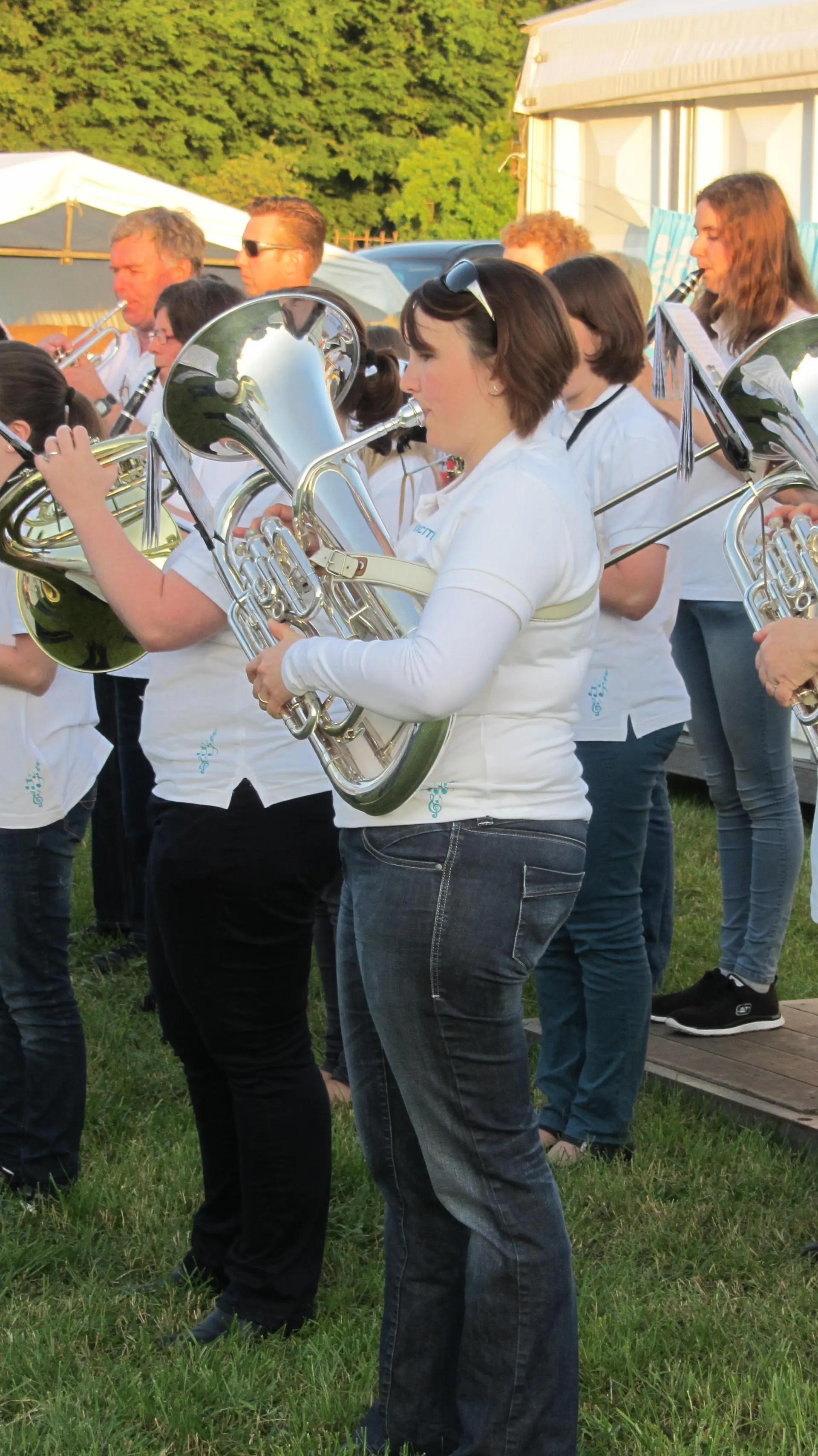41_Amicitia_intocht_avondvierdaagse_album_Avondvierdaagse_202208031353281