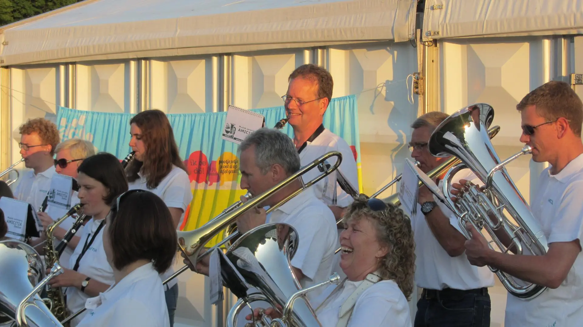 43_Amicitia_intocht_avondvierdaagse_album_Avondvierdaagse_202208031353291