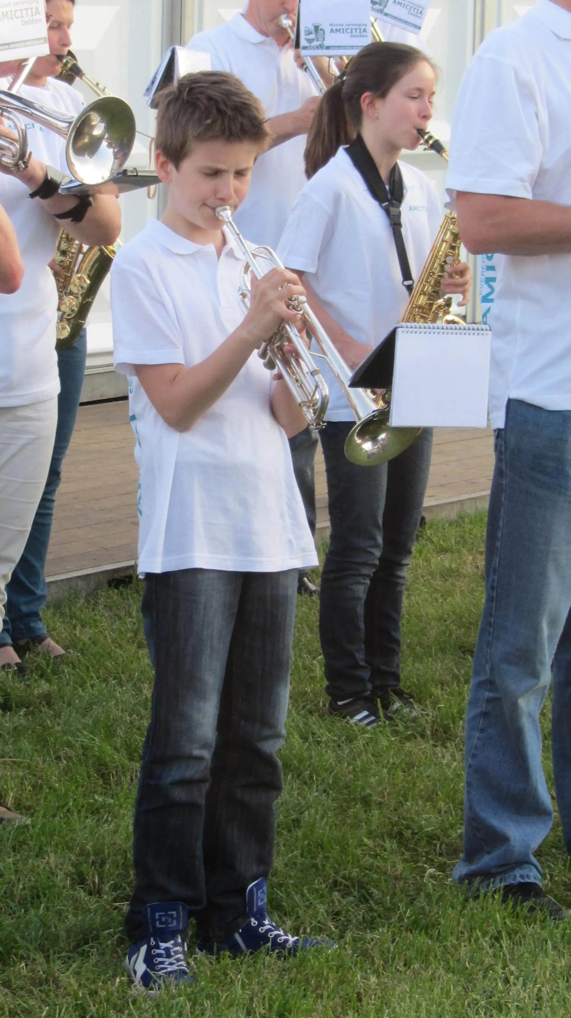 53_Amicitia_intocht_avondvierdaagse_album_Avondvierdaagse_202208031353321