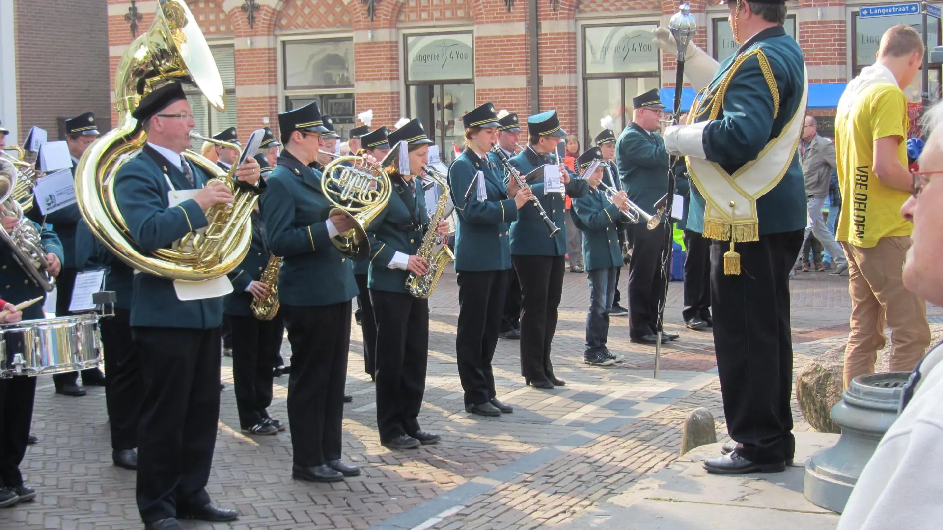 083_Amicitia_koningsdag_album_Koningsdag_202208031351431