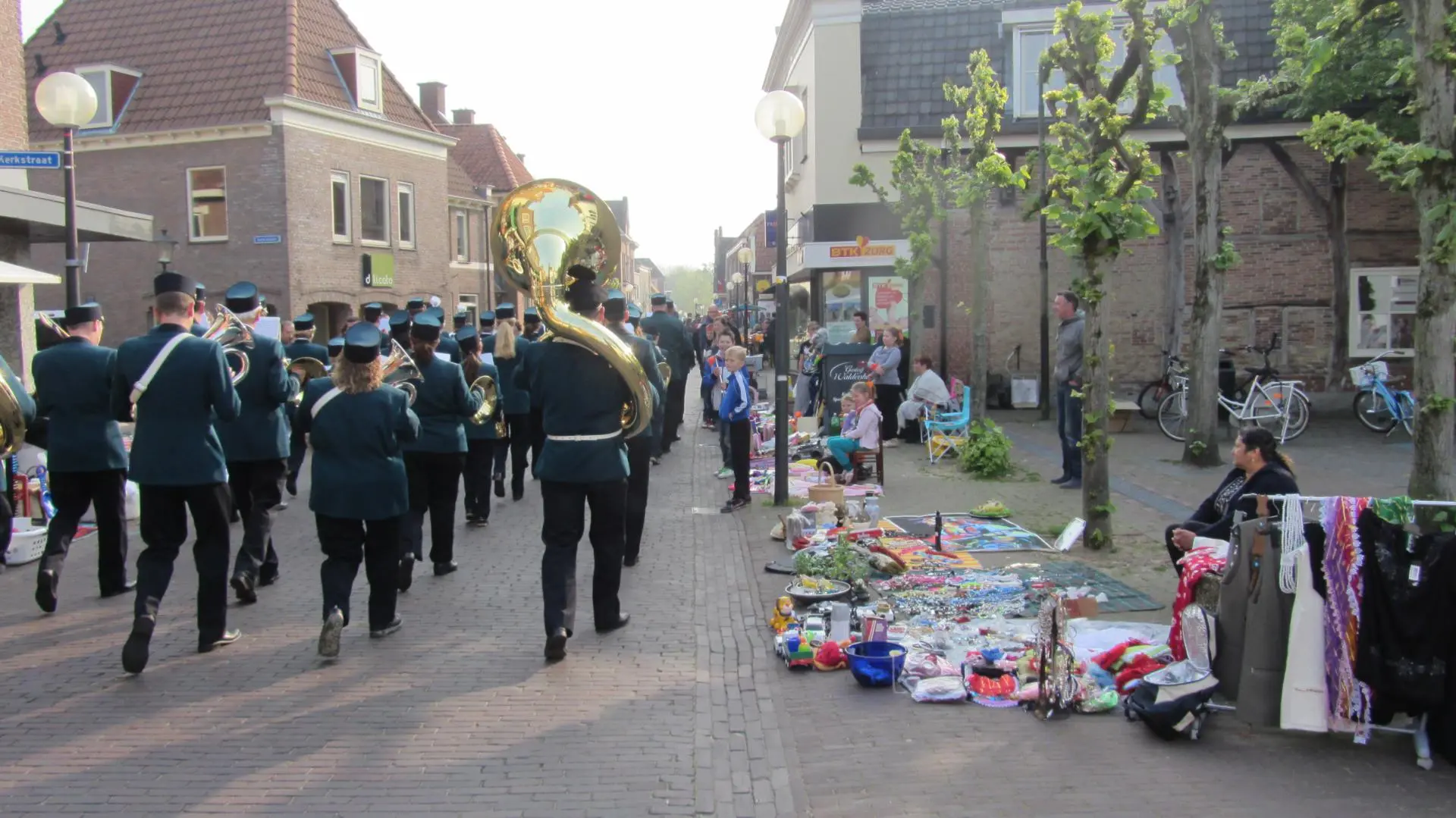 064_Amicitia_koningsdag_album_Koningsdag_202208031351481
