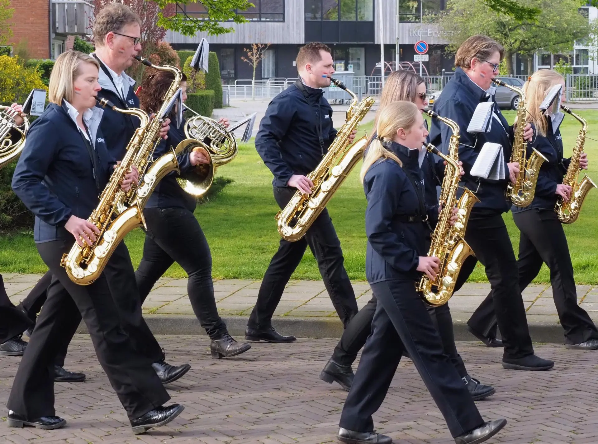 P4270525~2_album_Koningsdag_2024_202405251556021