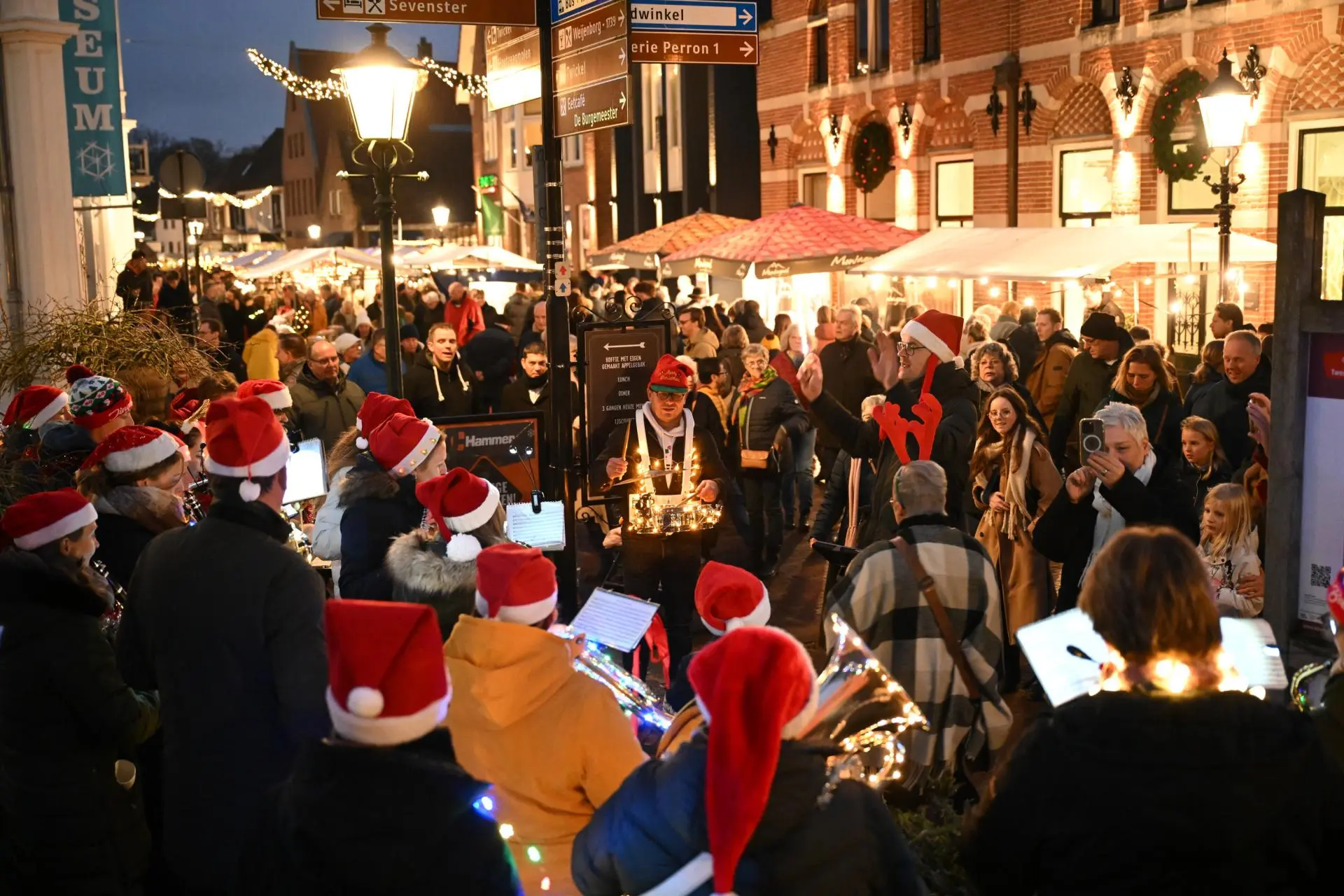 eb231216_delden_kerstmarkt082_album_Kerstmarkt_Delden_202312172217001