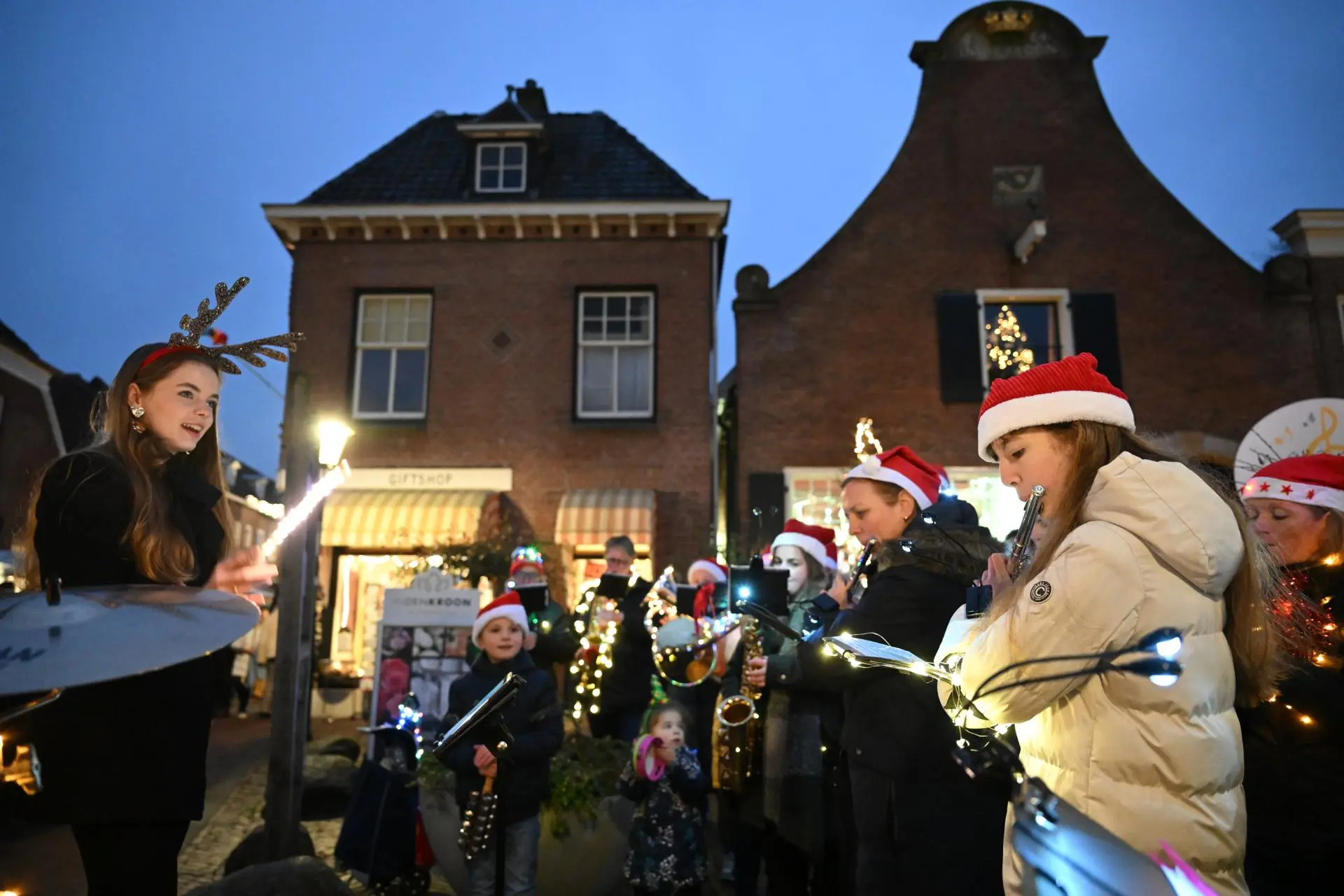 eb231216_delden_kerstmarkt075_album_Kerstmarkt_Delden_202312172216581