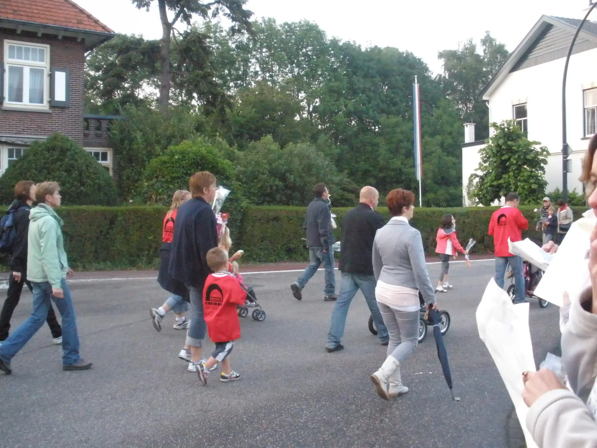 P6100069_album_Intocht_Avond4daagse_Delden_202208031331251