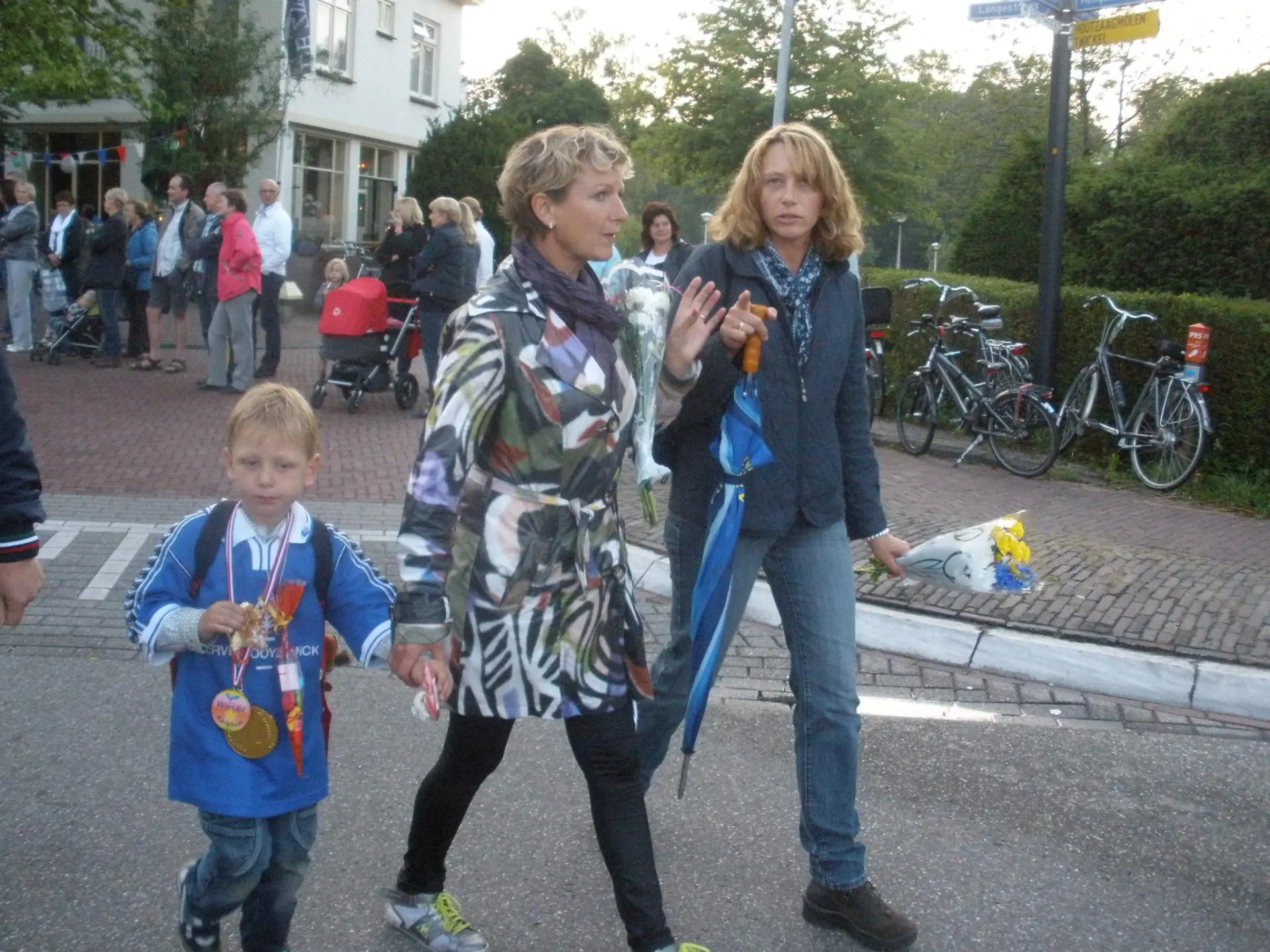 P6100064_album_Intocht_Avond4daagse_Delden_202208031331251
