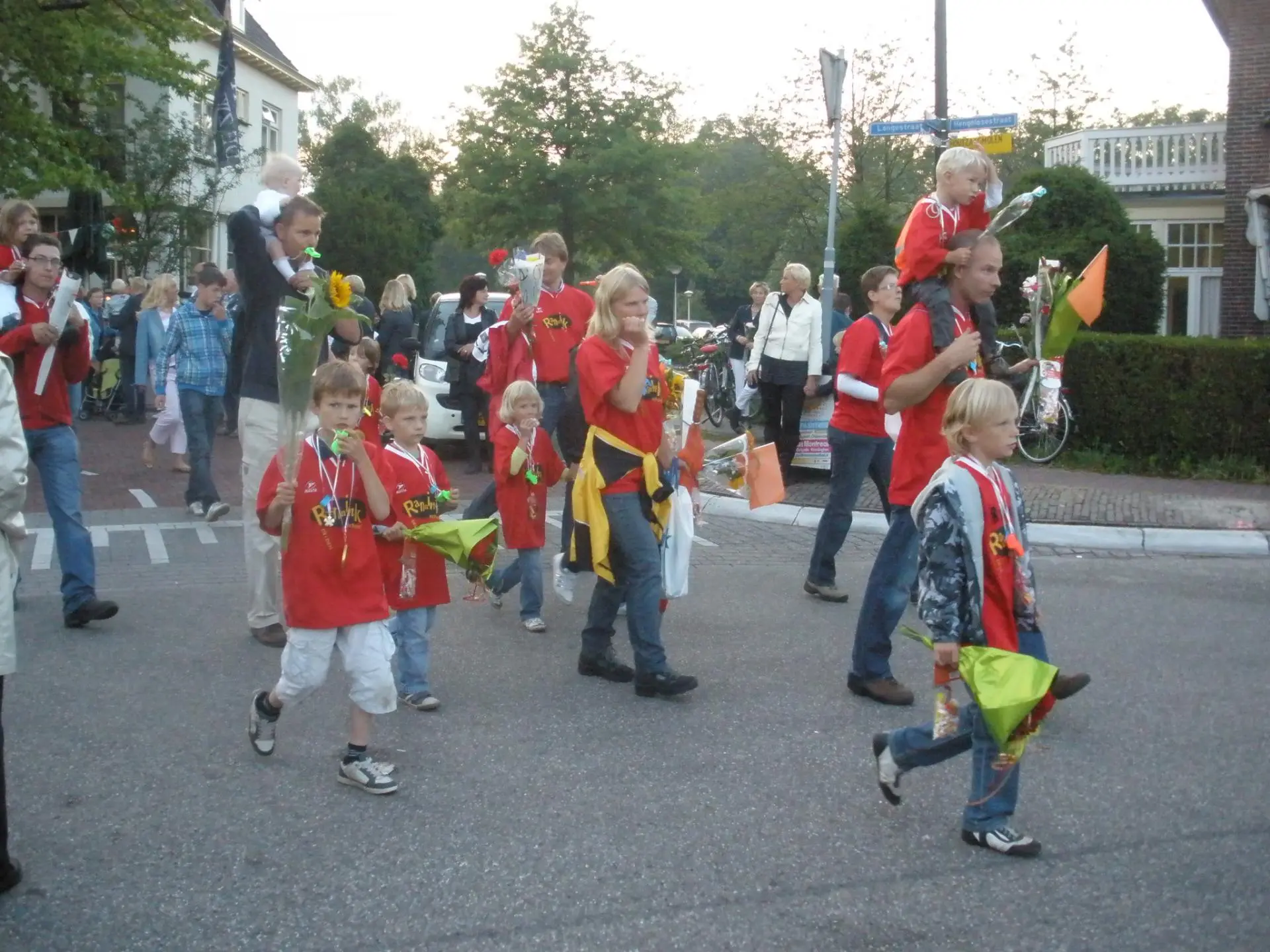 P6100070_album_Intocht_Avond4daagse_Delden_202208031331251