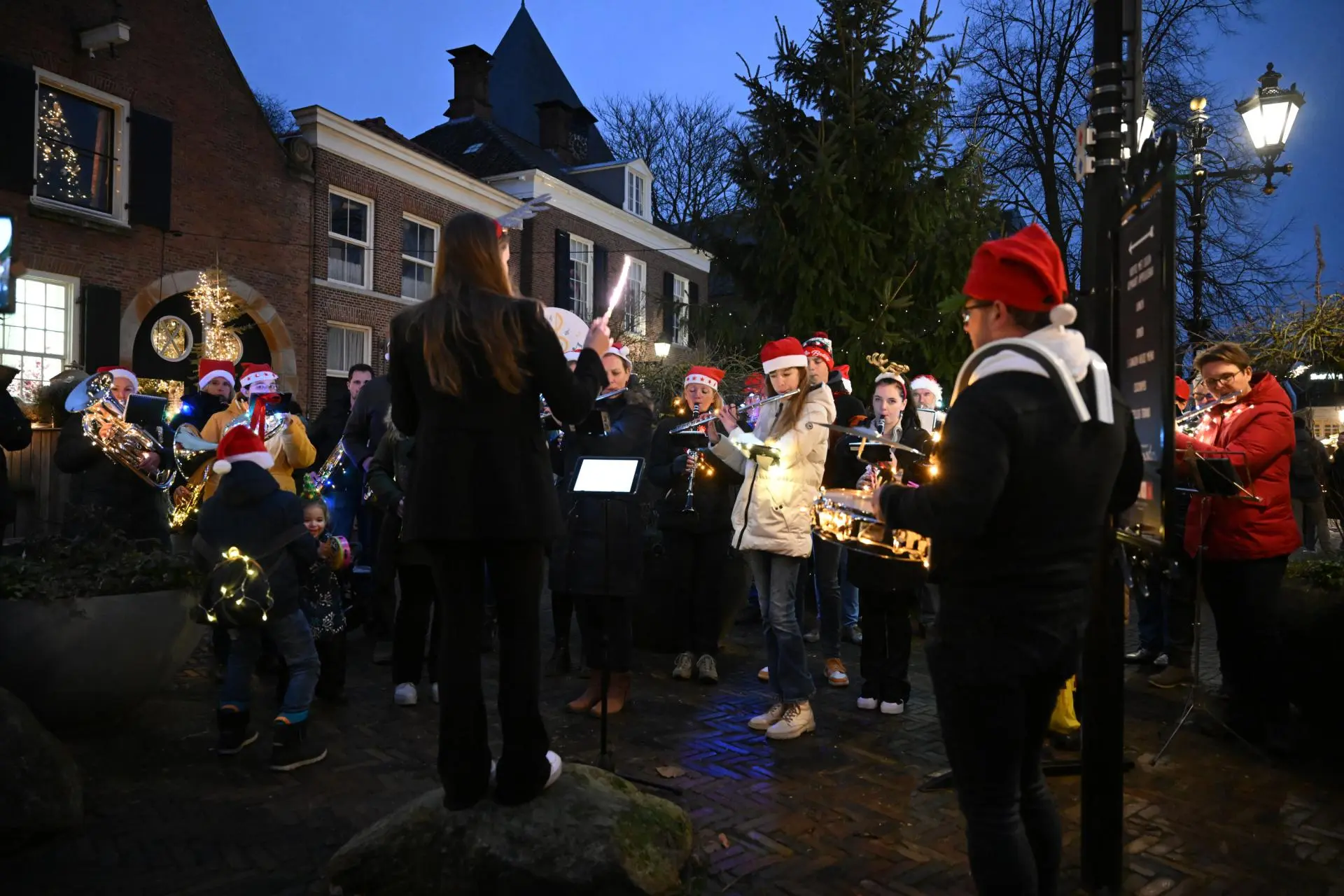 eb231216_delden_kerstmarkt079_album_Kerstmarkt_Delden_202312172217001