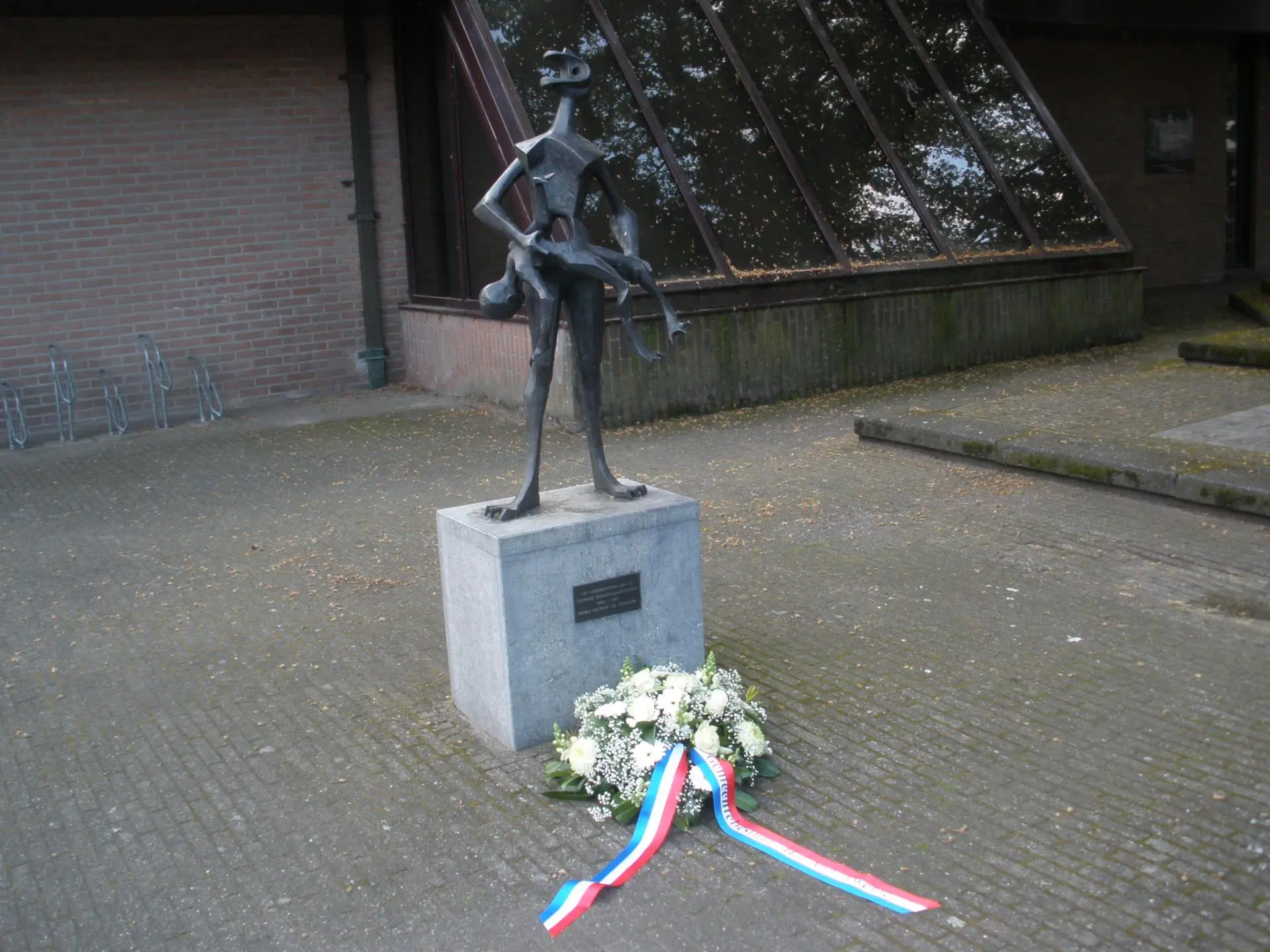 P5040149_album_Dodenherdenking__202208031329431