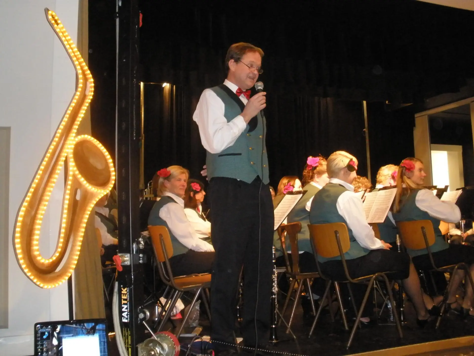 PB280037_album_Concert_in_parochiehuis_202208031318561