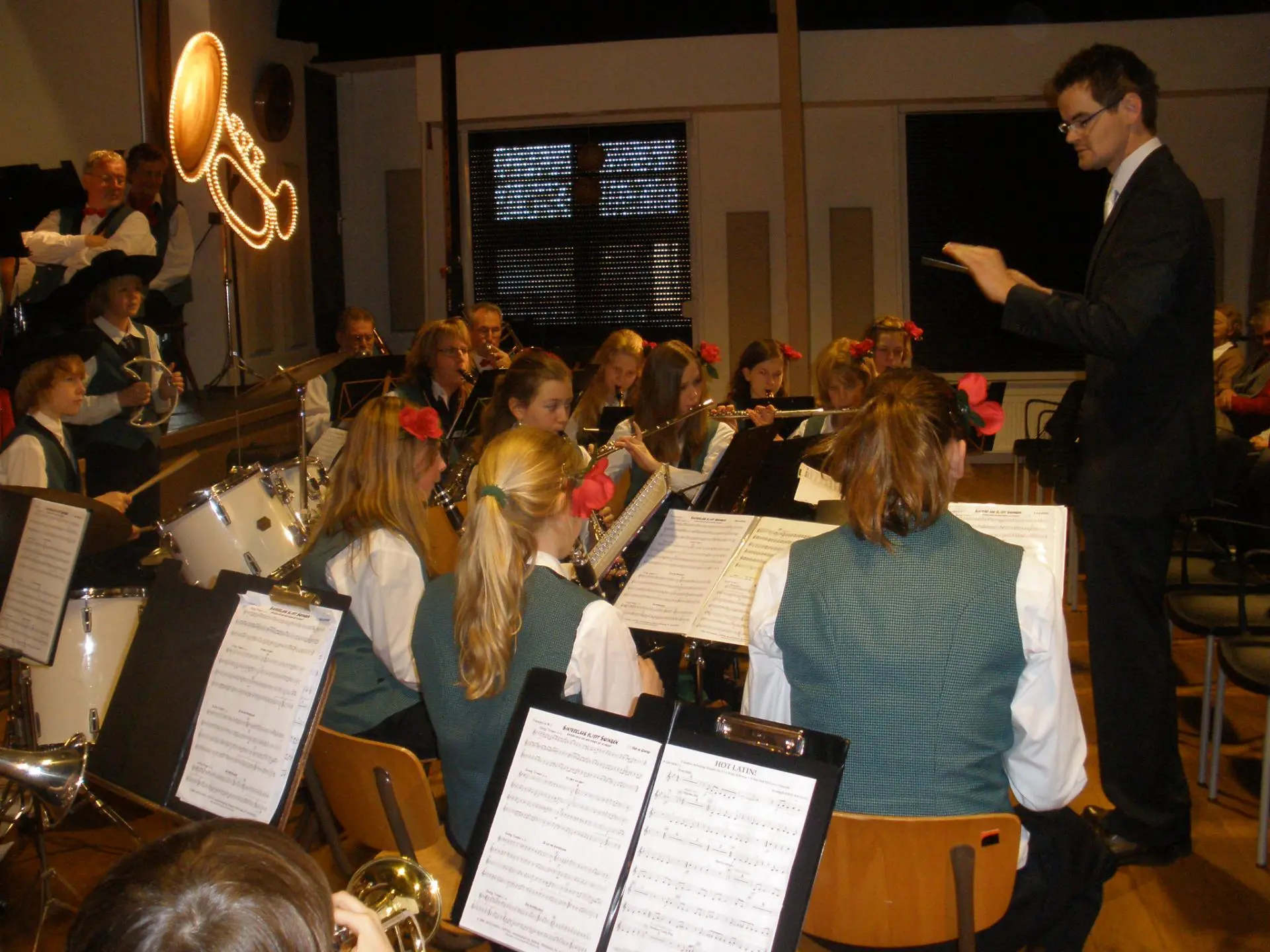 PB280039_album_Concert_in_parochiehuis_202208031318571
